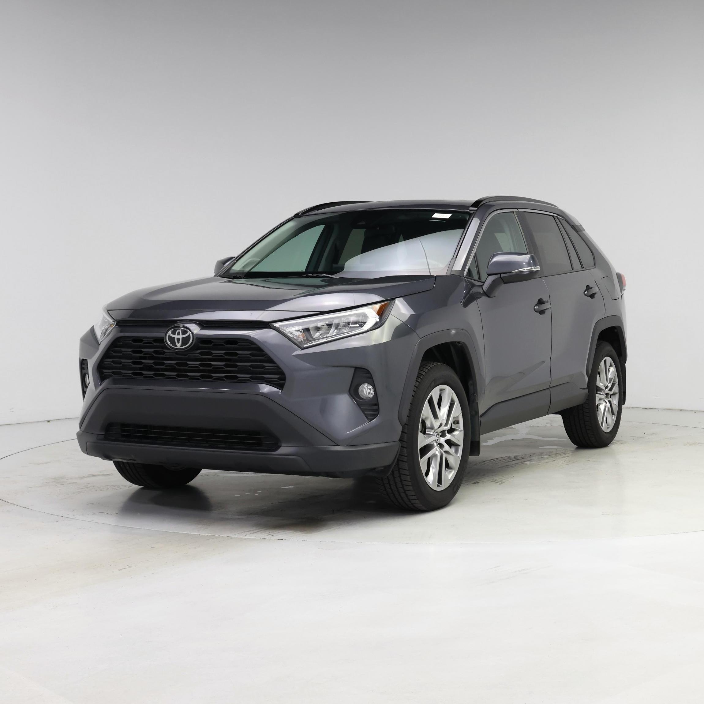 Thumbnail: 2019 Toyota RAV4 - 4