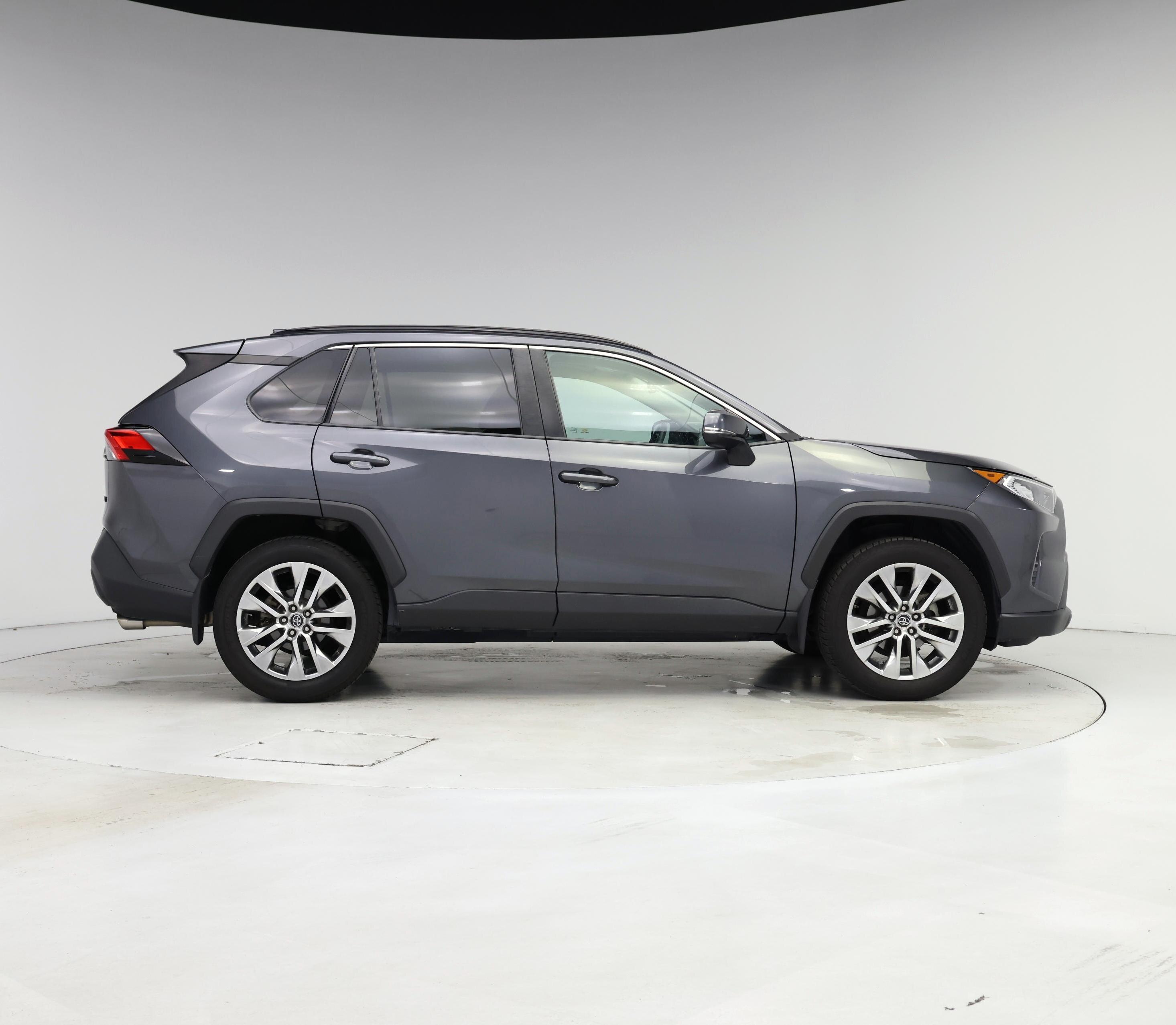 Thumbnail: 2019 Toyota RAV4 - 7