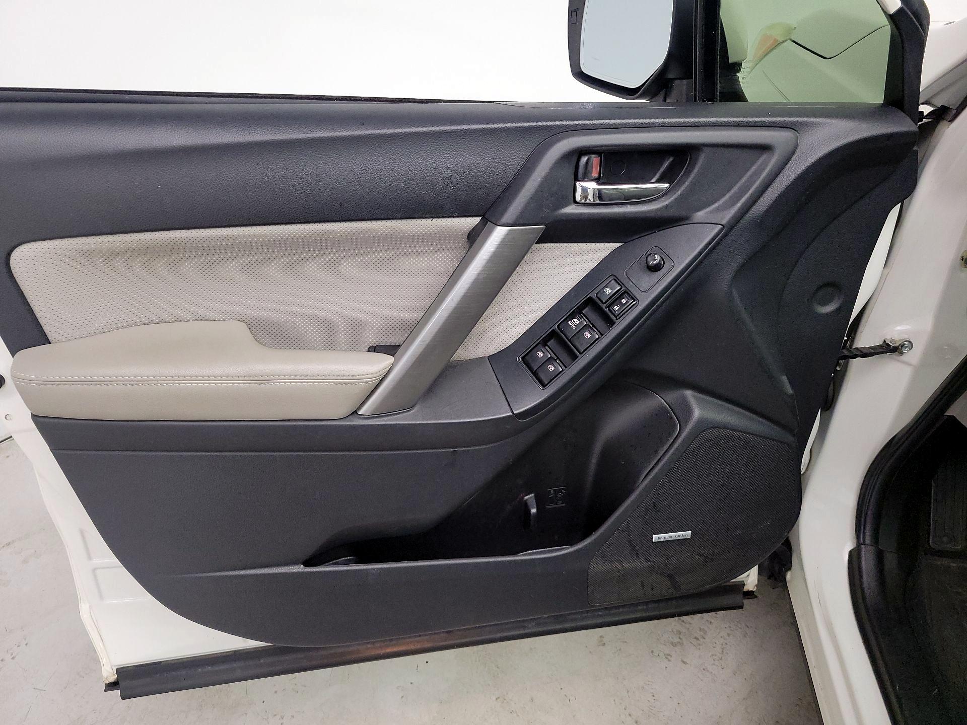 Thumbnail: 2015 Subaru Forester - 12
