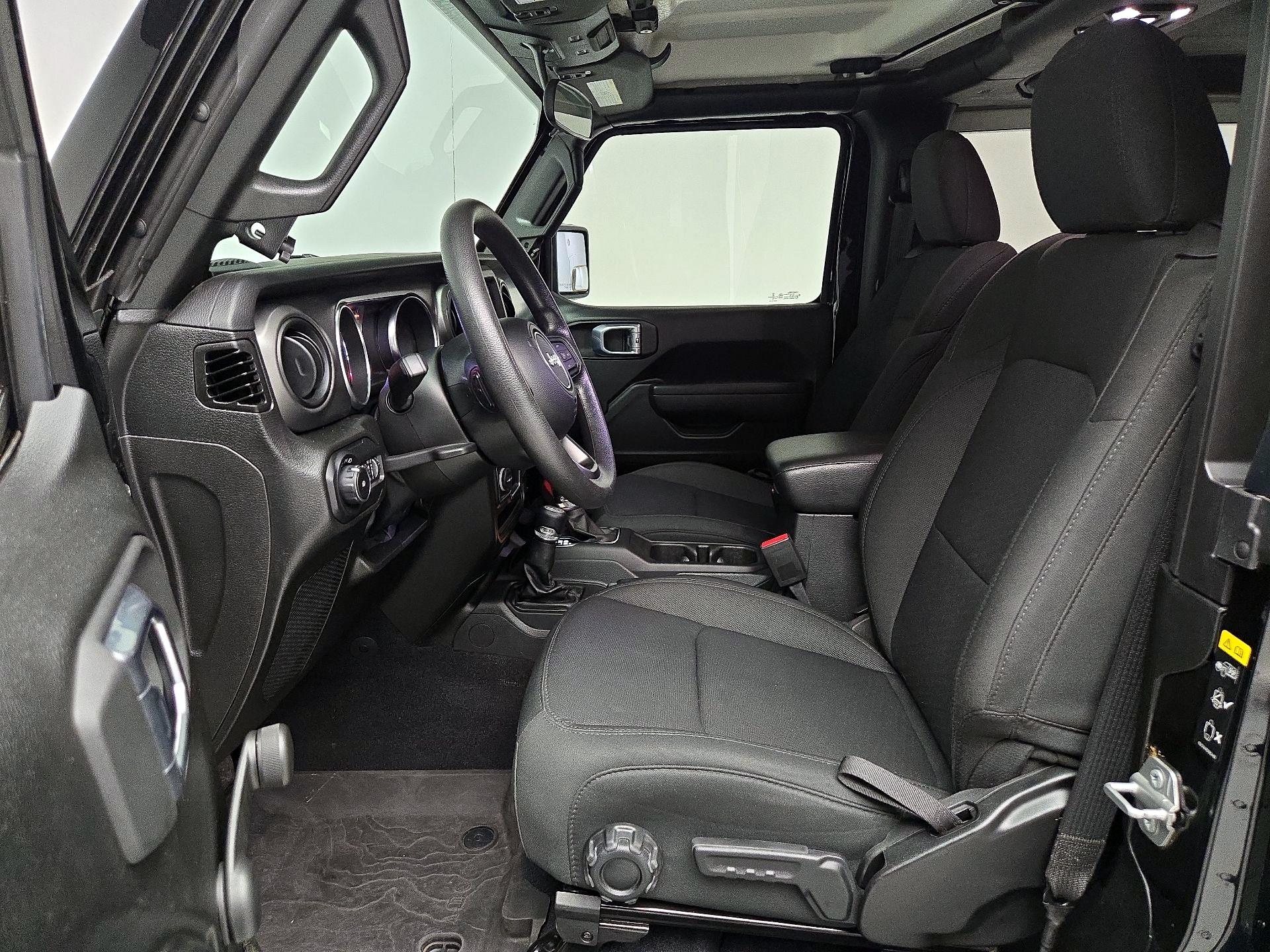 Thumbnail: 2022 Jeep Wrangler - 11