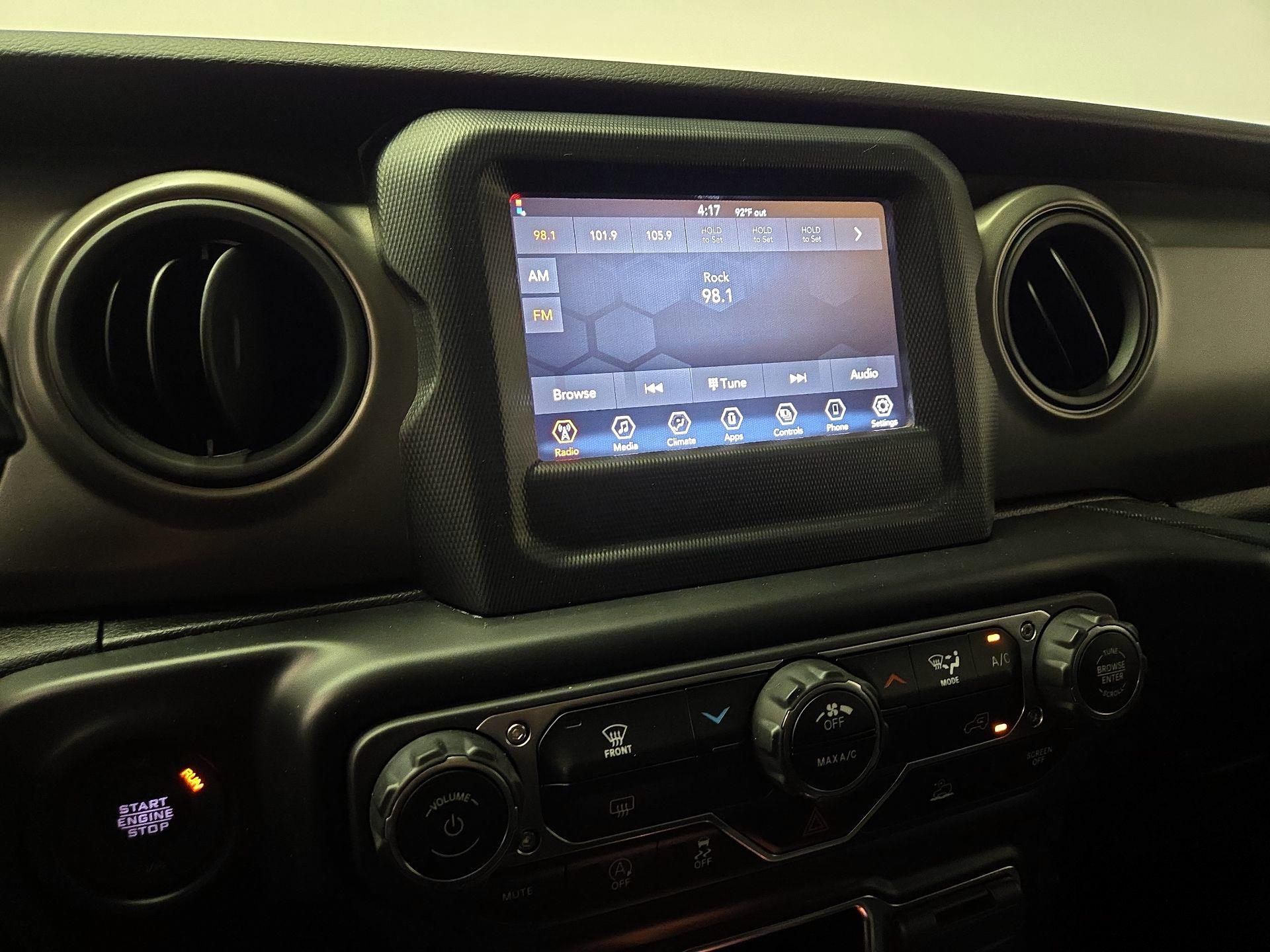 Thumbnail: 2022 Jeep Wrangler - 16