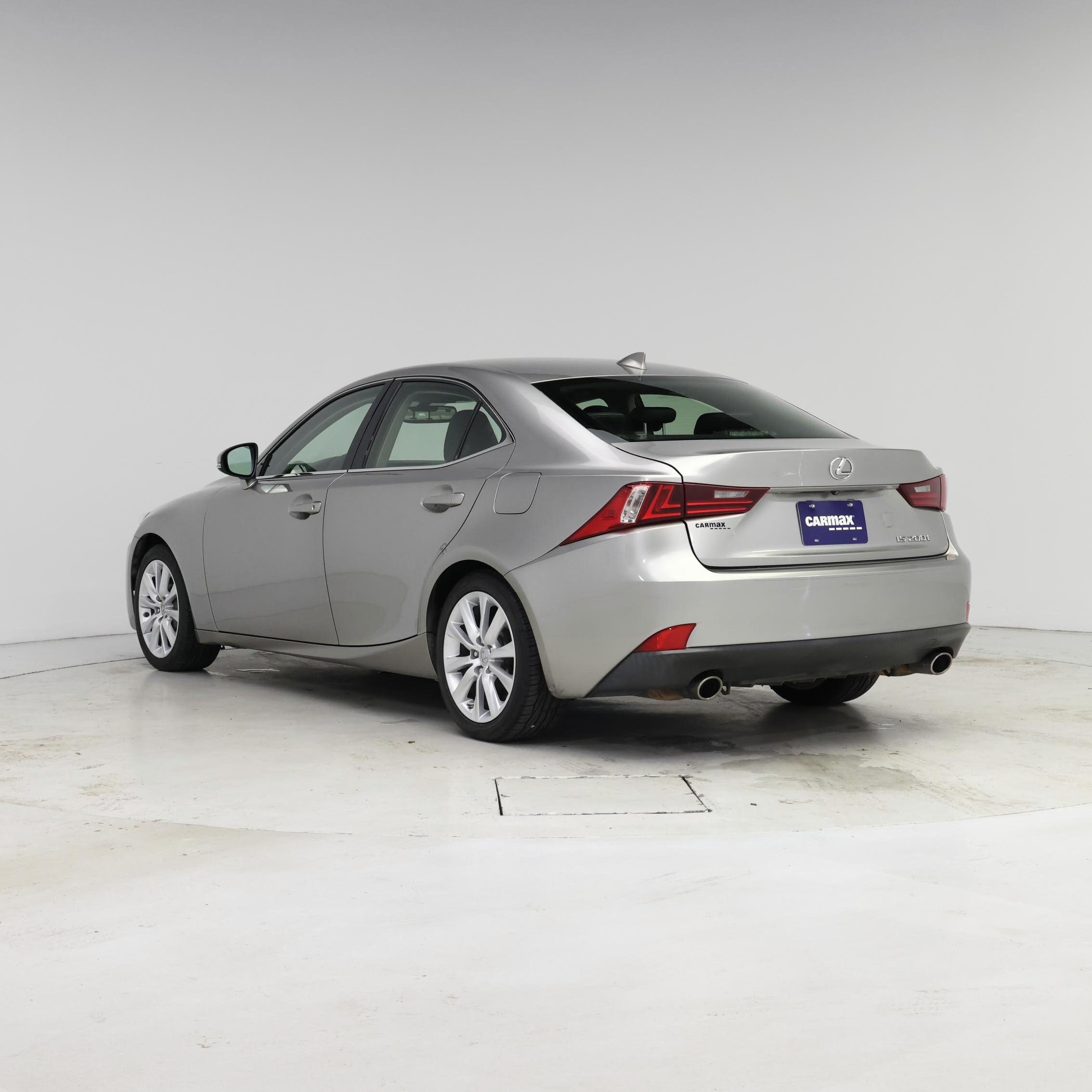 Thumbnail: 2016 Lexus IS - 2