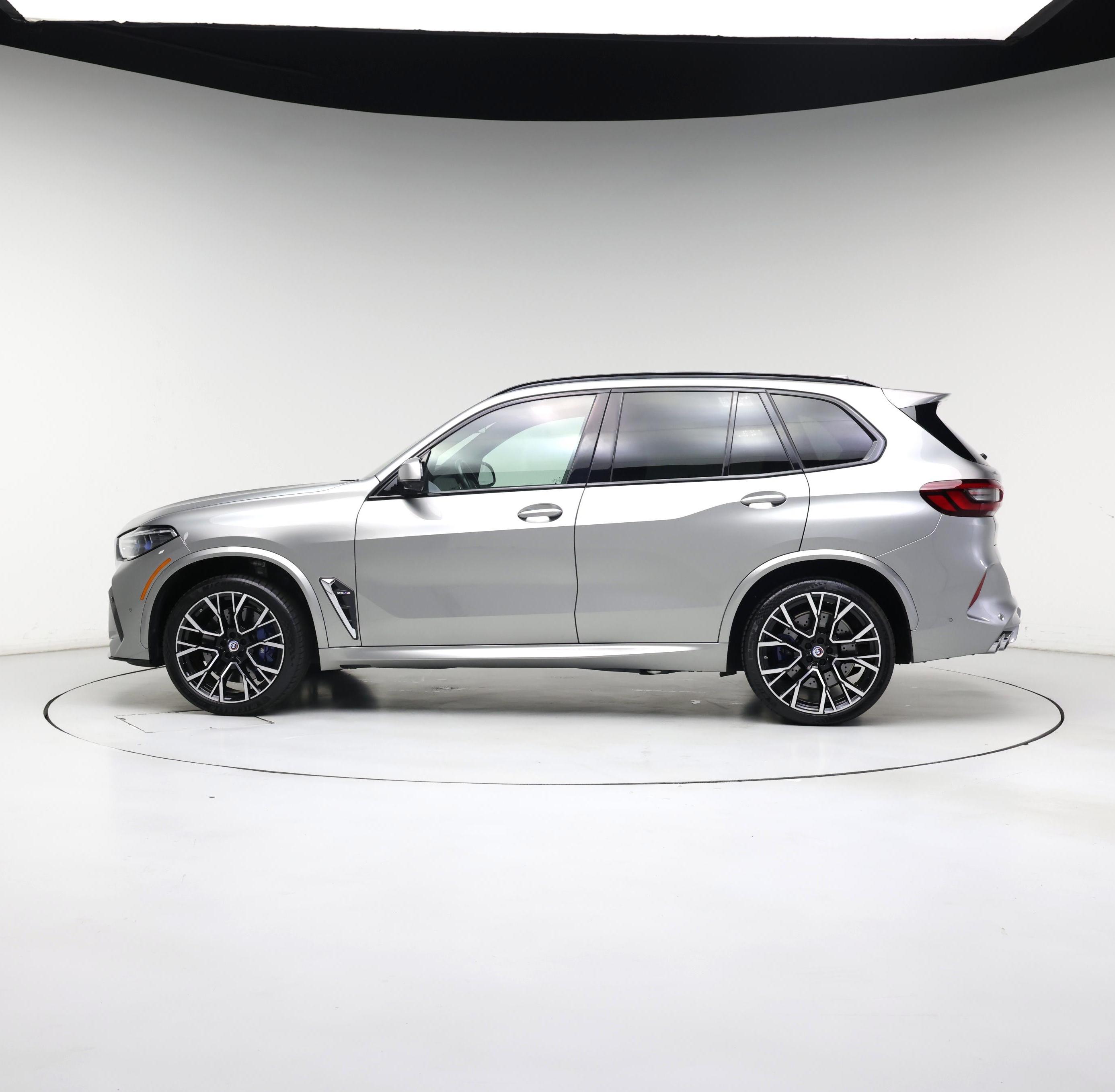 Thumbnail: 2022 BMW X5 - 3