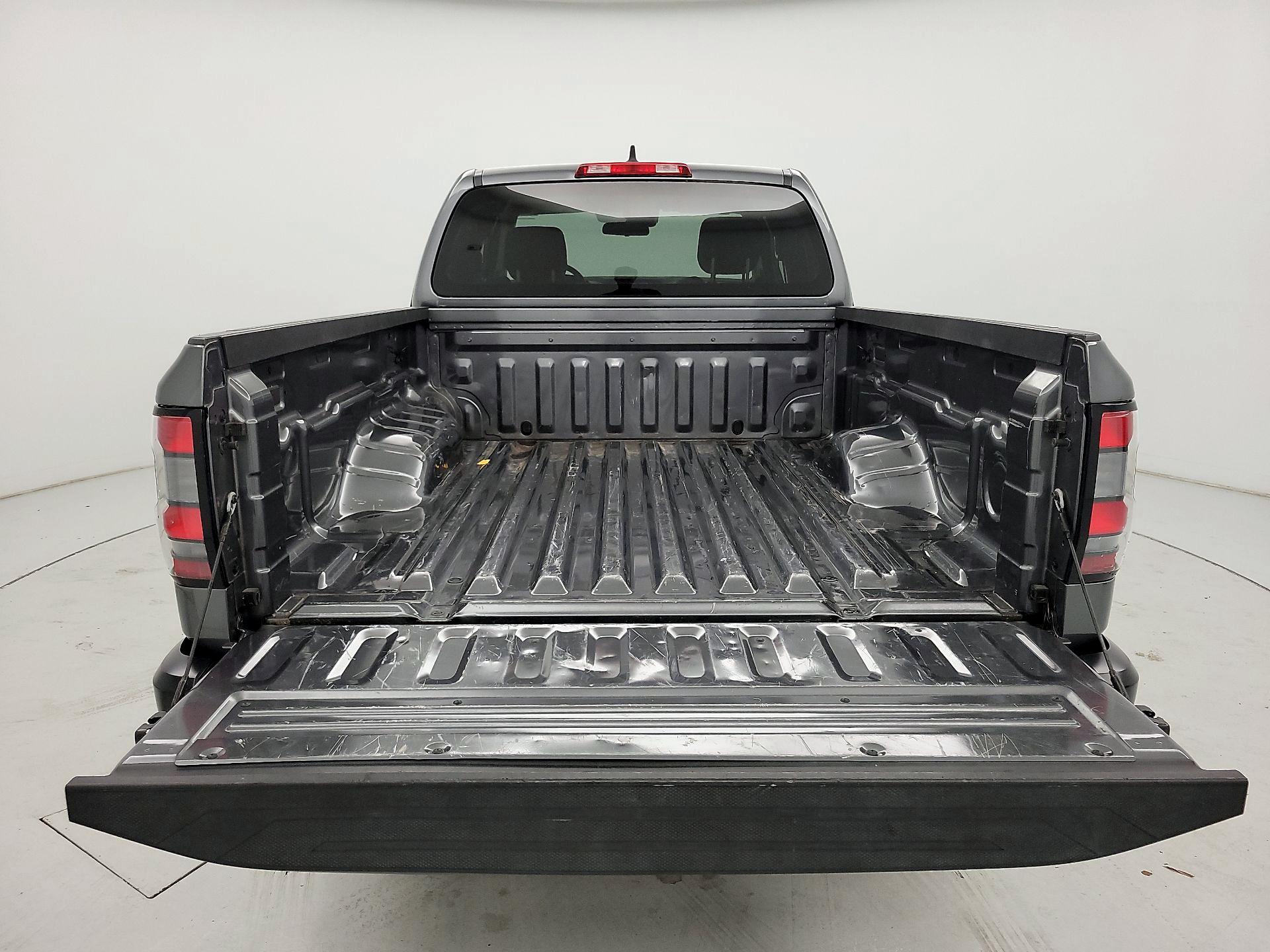 Thumbnail: 2023 Nissan Frontier - 19
