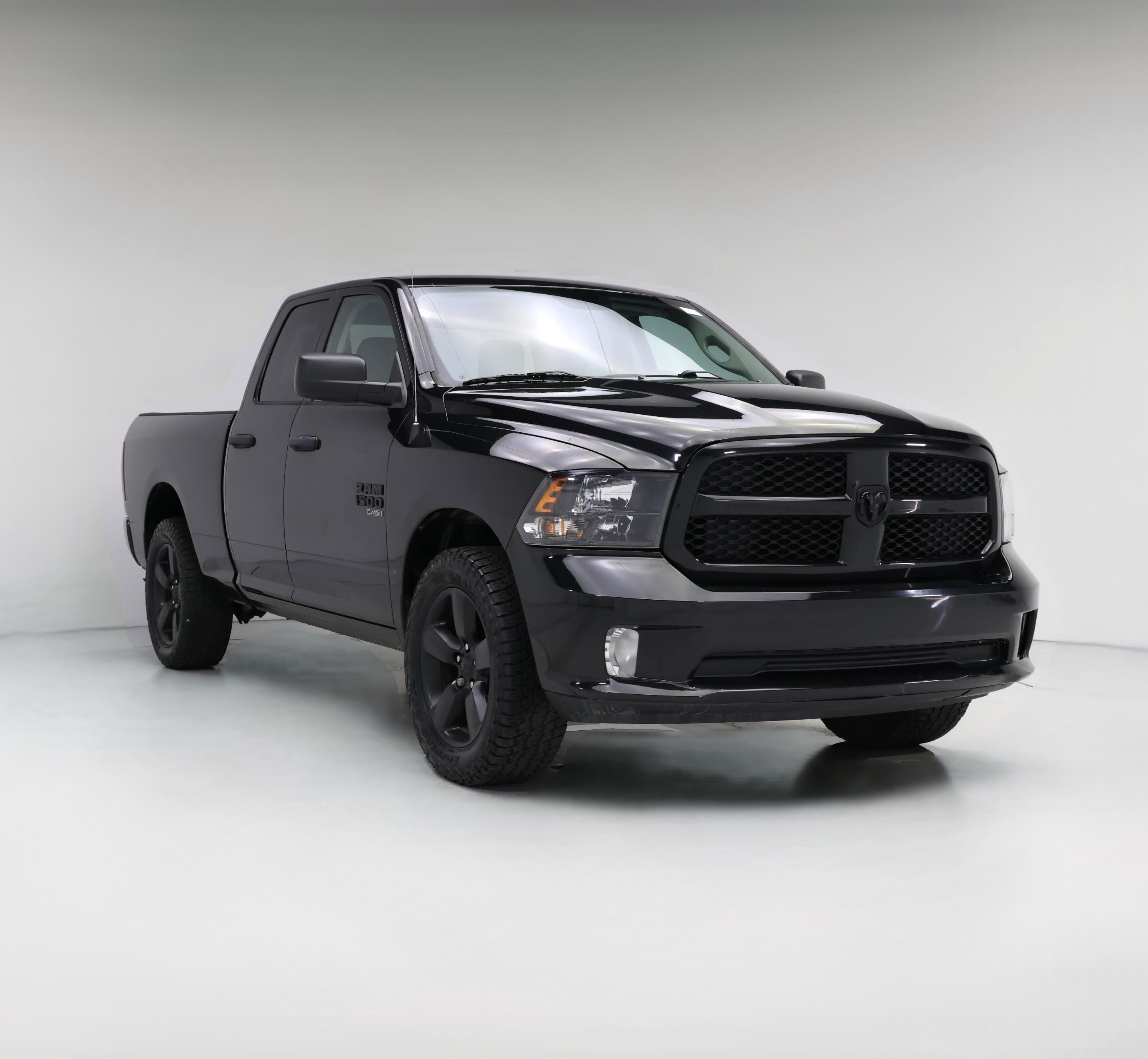 Thumbnail: 2019 RAM 1500 Classic - 1