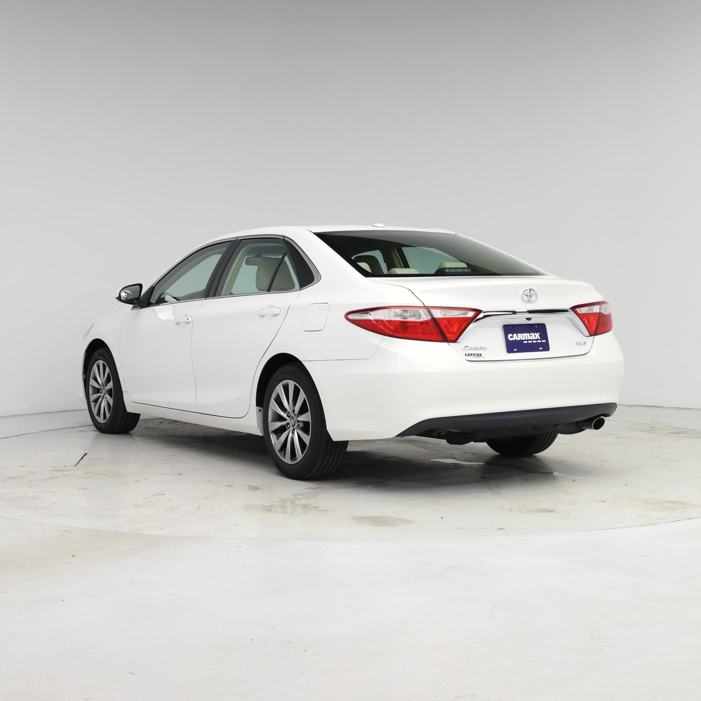 Thumbnail: 2016 Toyota Camry - 2