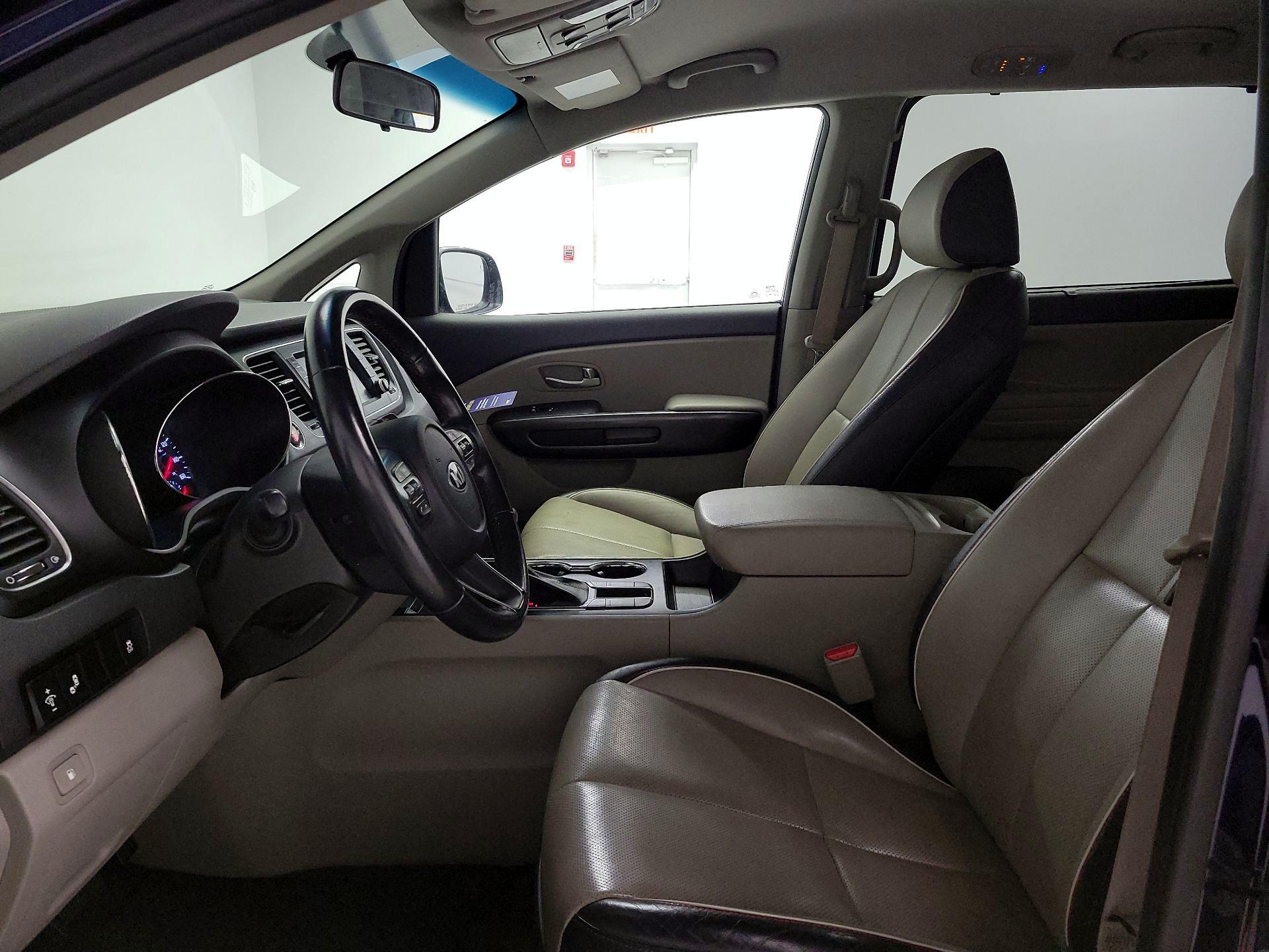 Thumbnail: 2019 Kia Sedona - 11