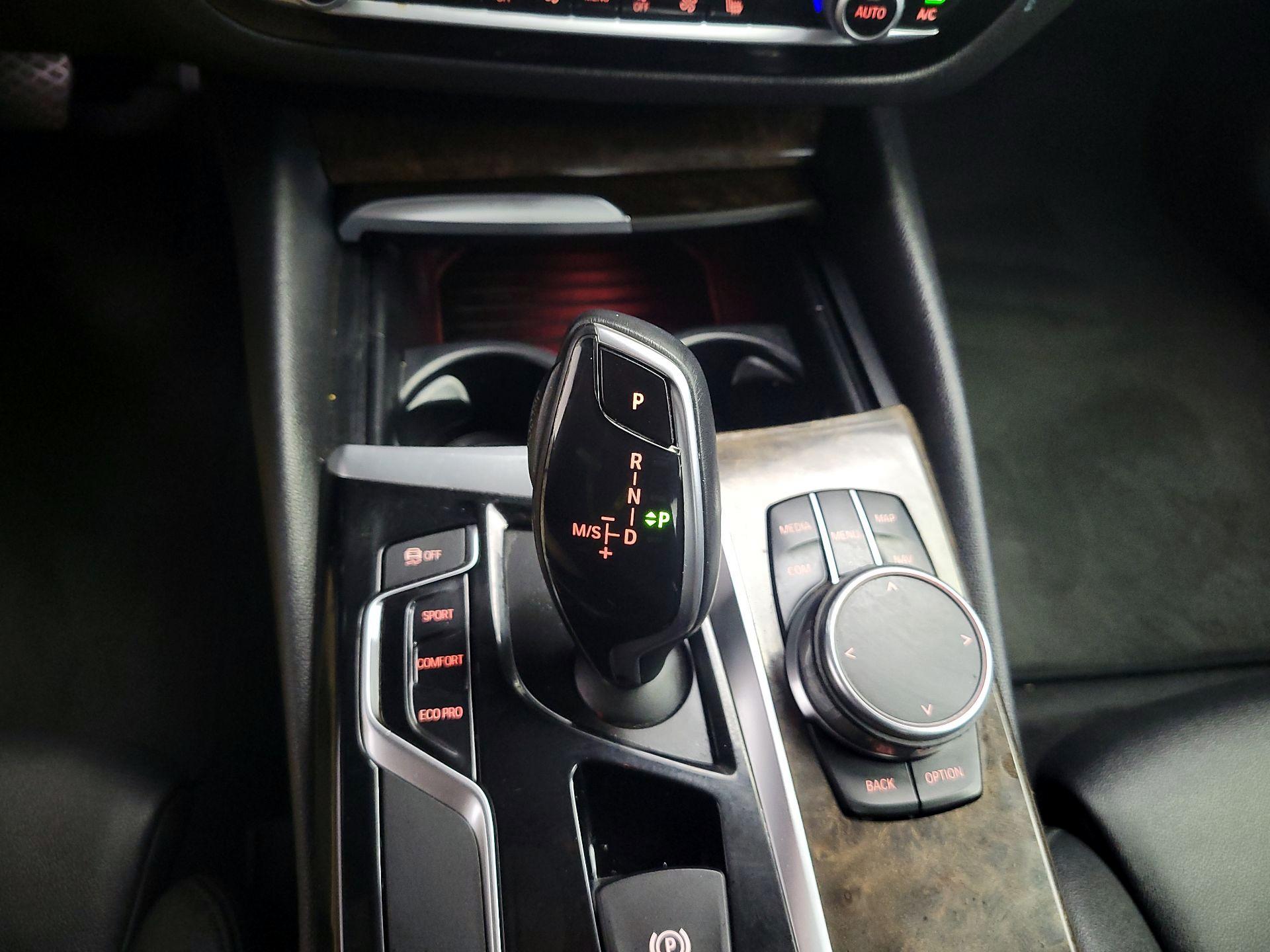 Thumbnail: 2018 BMW 5 Series - 18