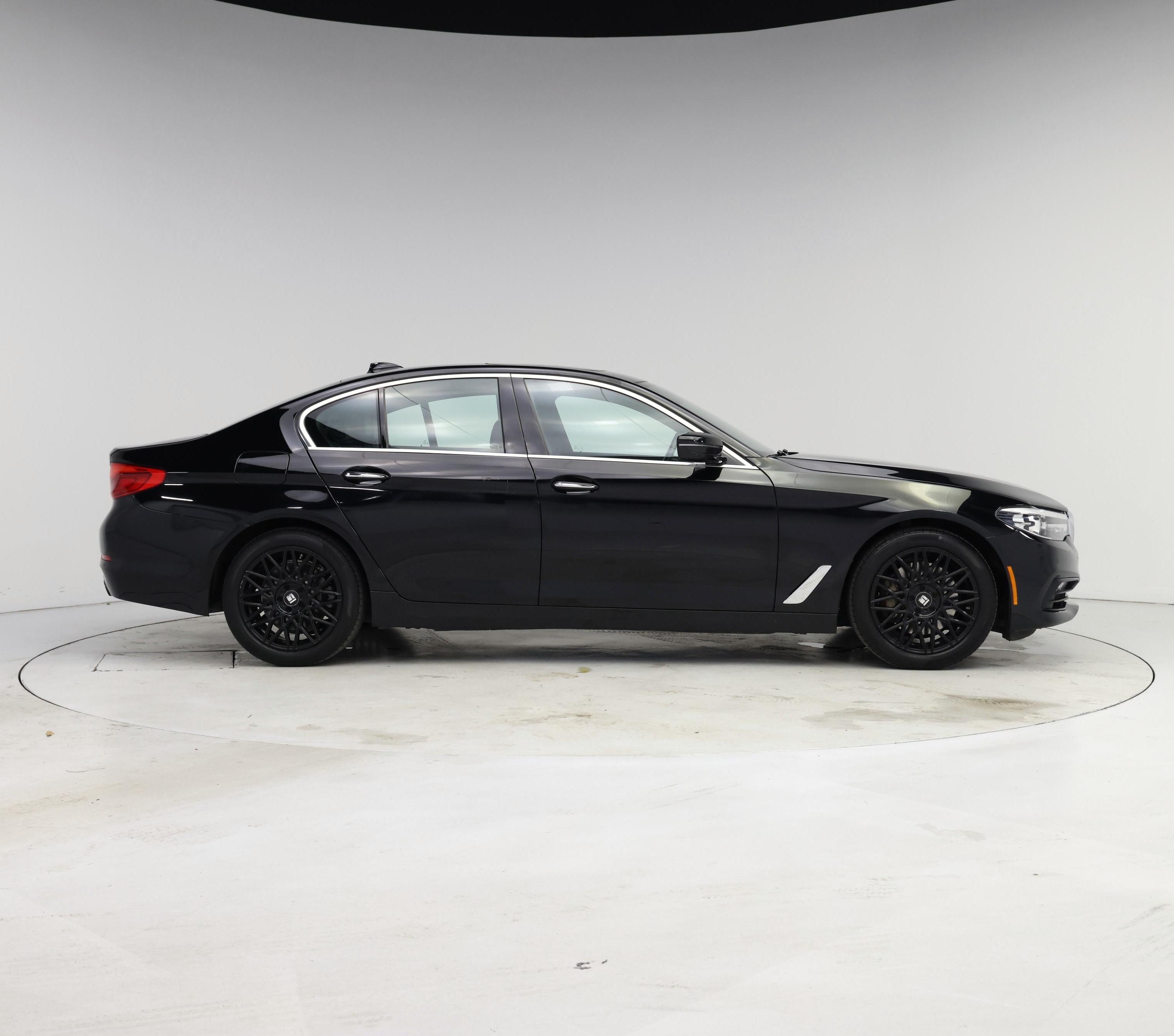 Thumbnail: 2018 BMW 5 Series - 7