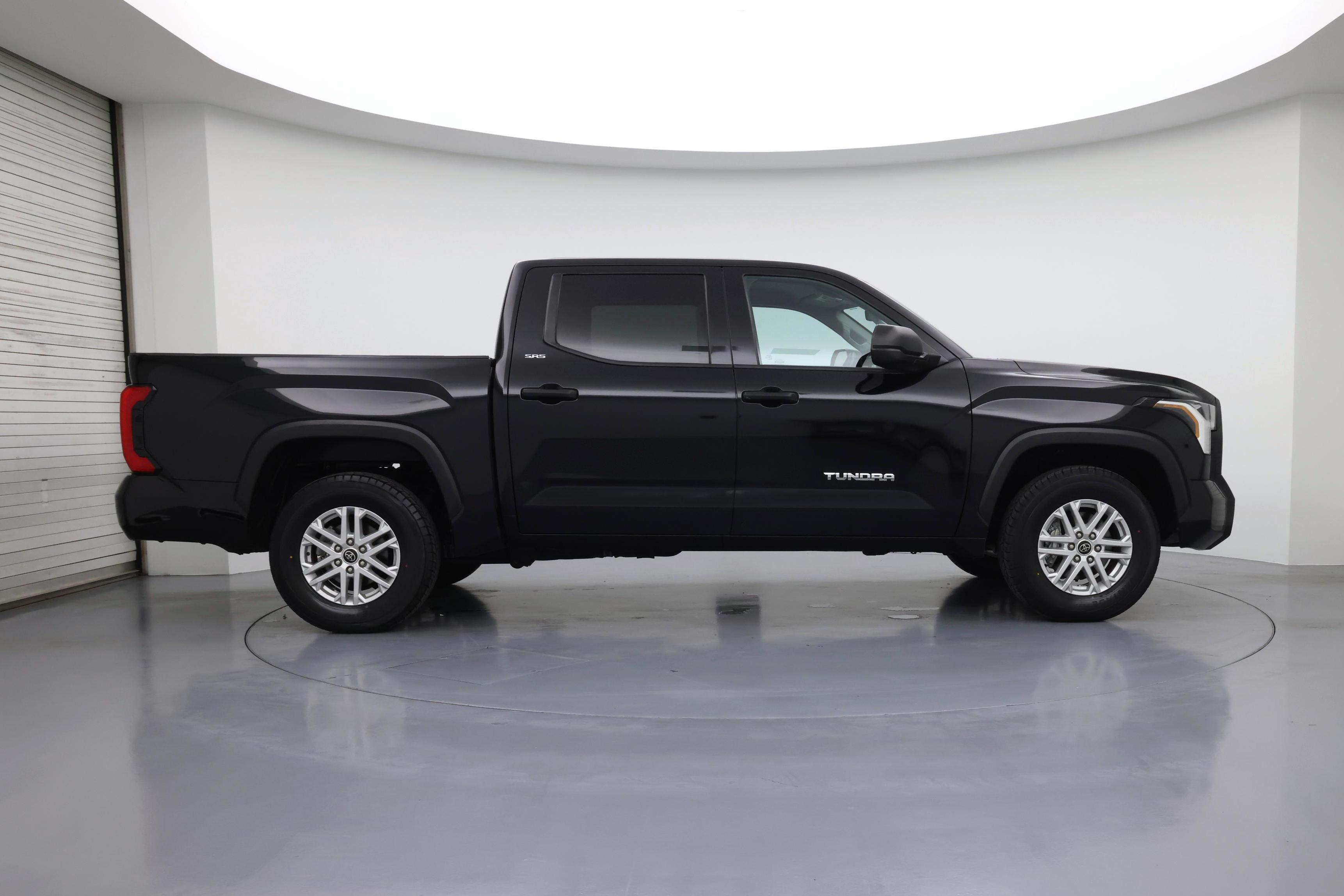 Thumbnail: 2023 Toyota Tundra - 7
