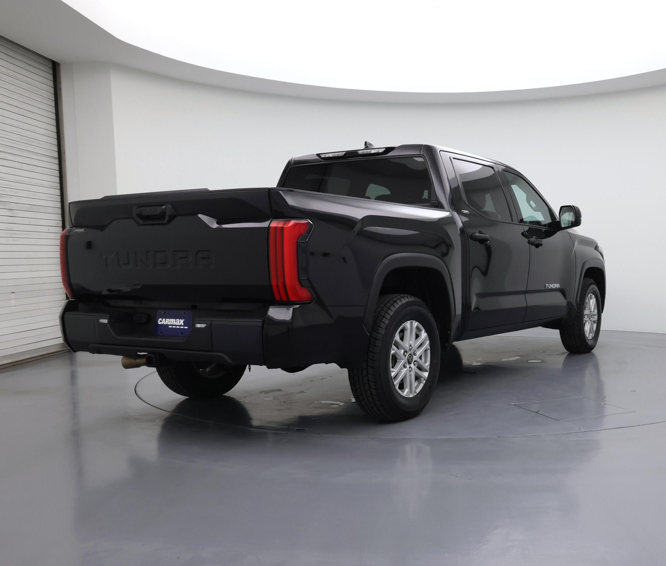 Thumbnail: 2023 Toyota Tundra - 8
