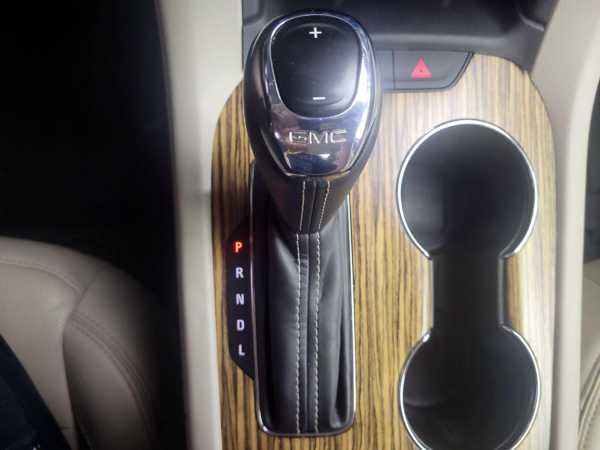 Thumbnail: 2017 GMC Acadia - 18