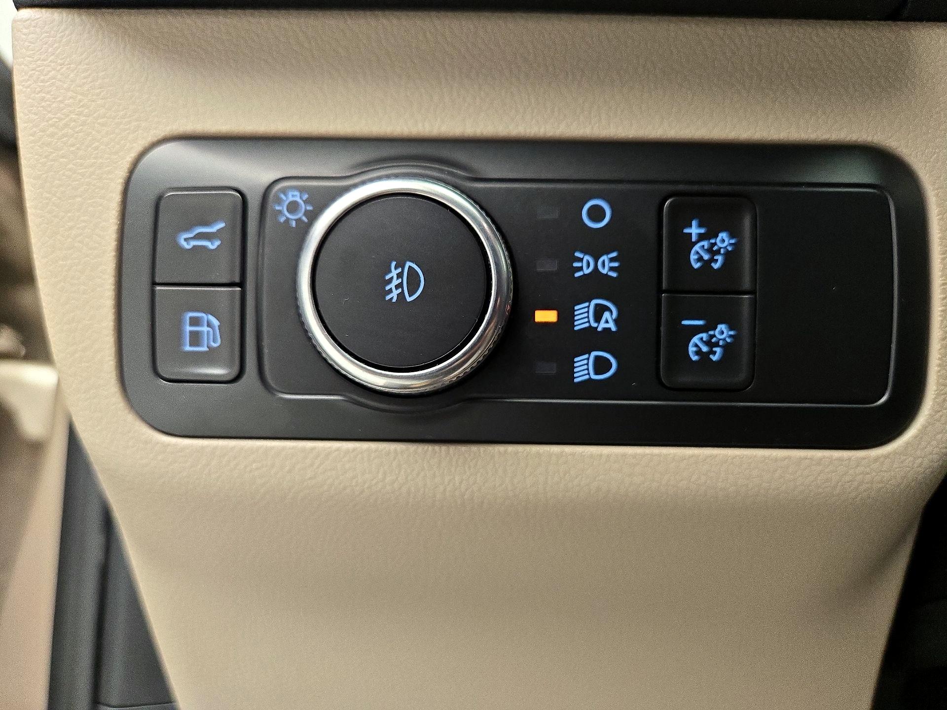 Thumbnail: 2021 Ford Escape - 13
