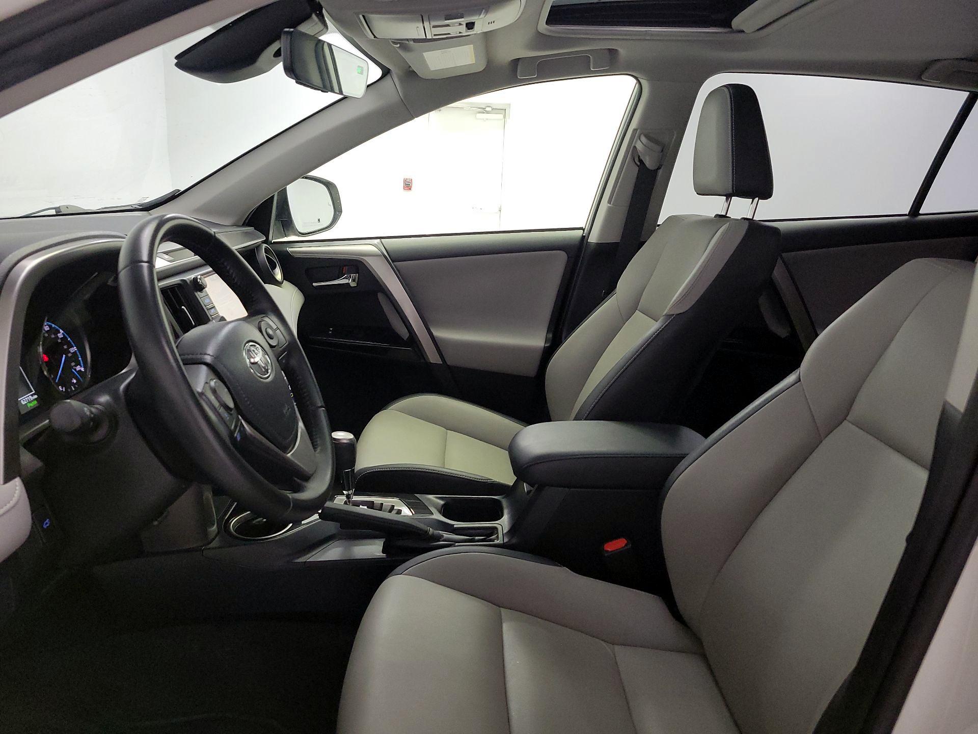 Thumbnail: 2017 Toyota RAV4 - 11