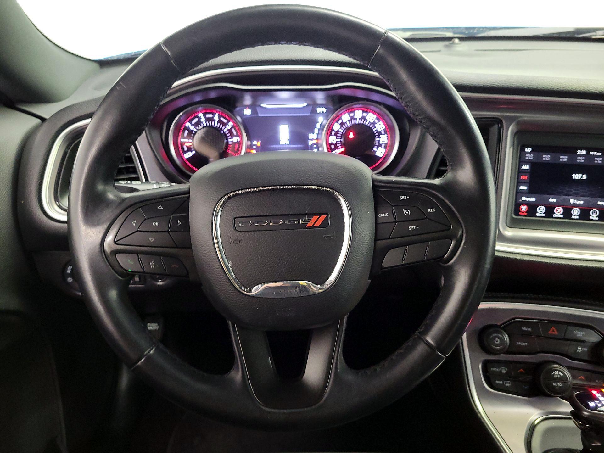 Thumbnail: 2019 Dodge Challenger - 10