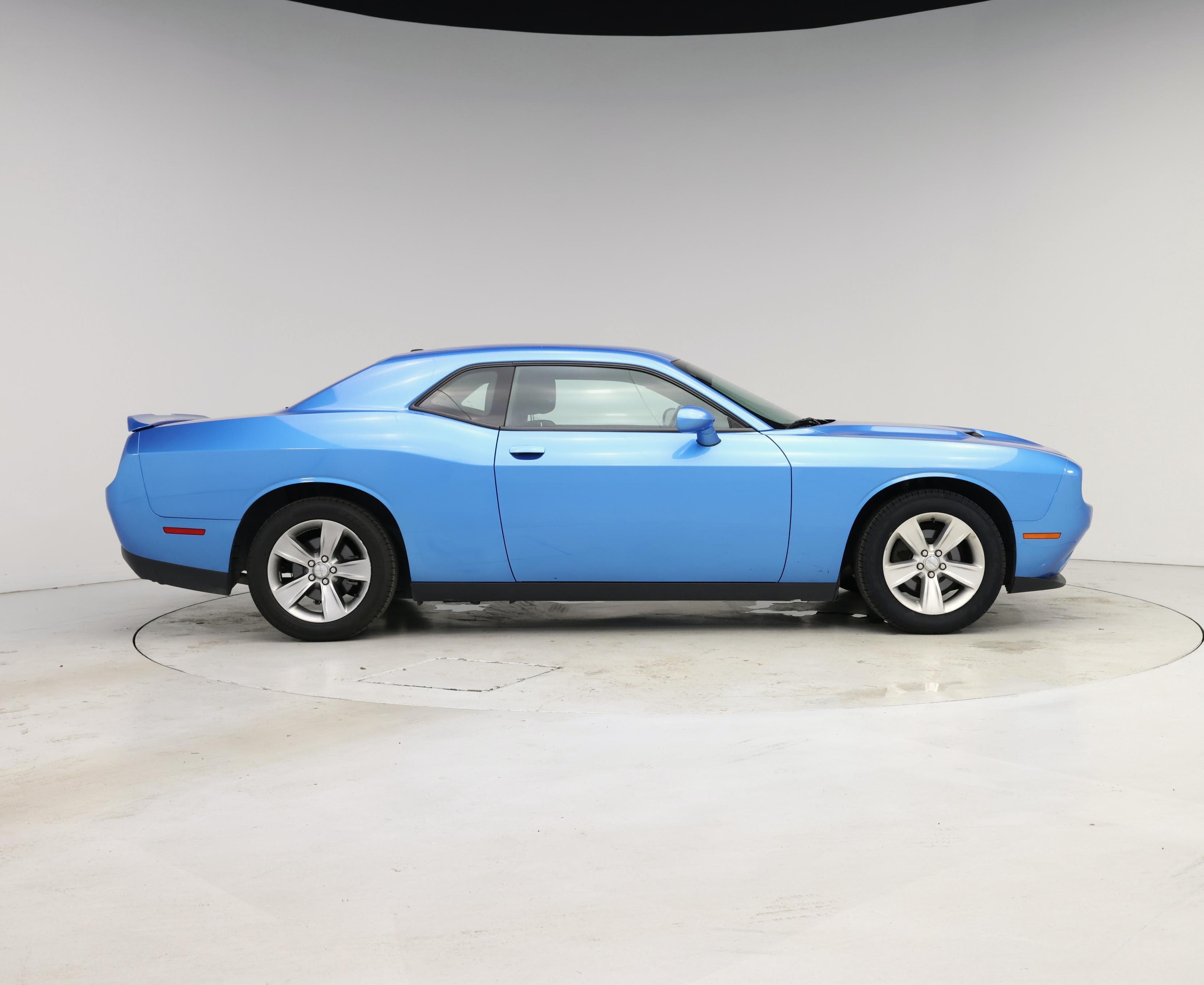 Thumbnail: 2019 Dodge Challenger - 7