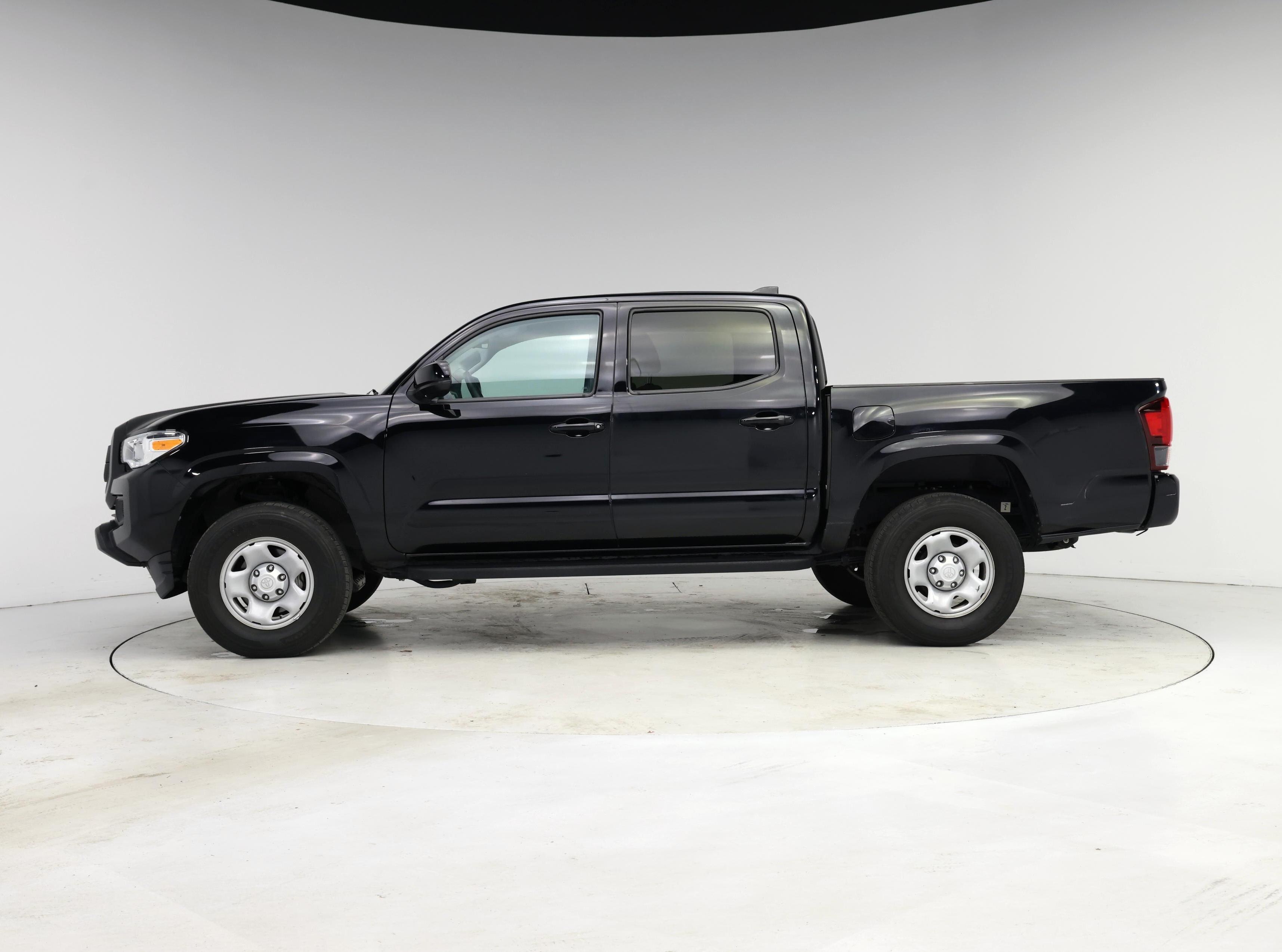 Thumbnail: 2022 Toyota Tacoma - 3