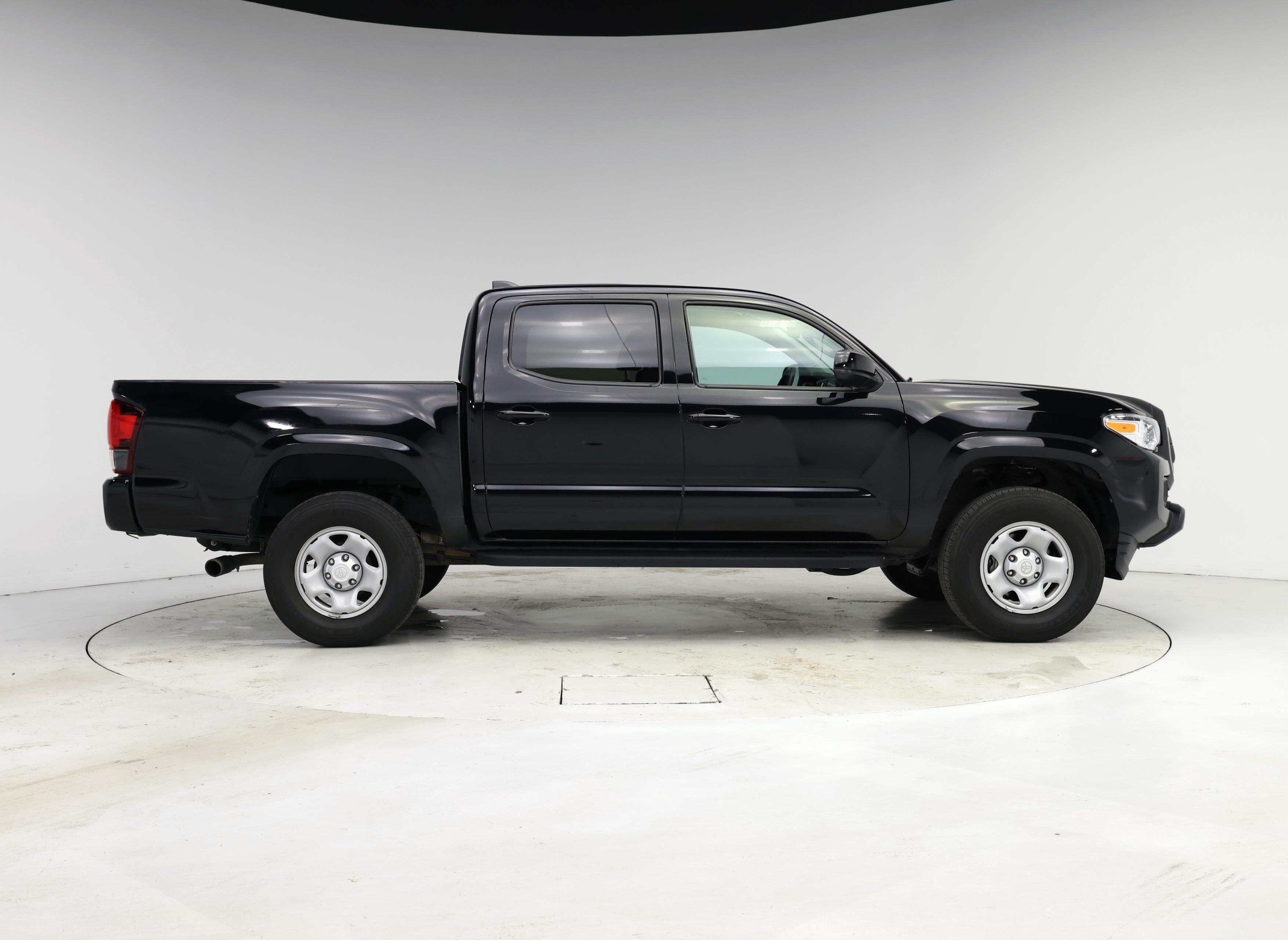 Thumbnail: 2022 Toyota Tacoma - 7