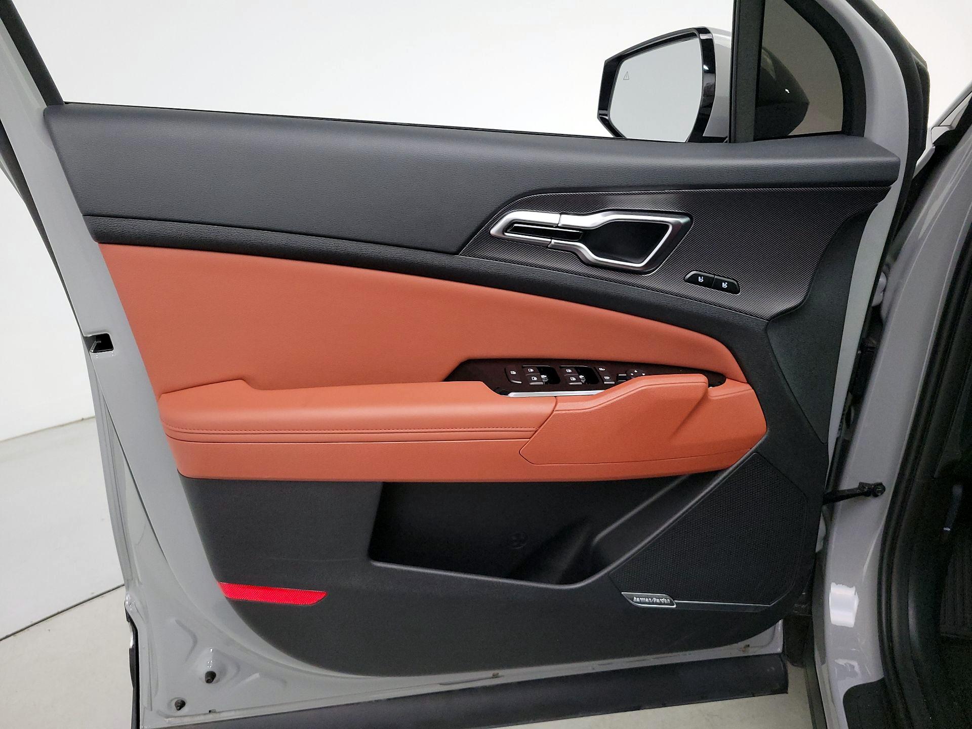 Thumbnail: 2025 Kia Sportage - 12