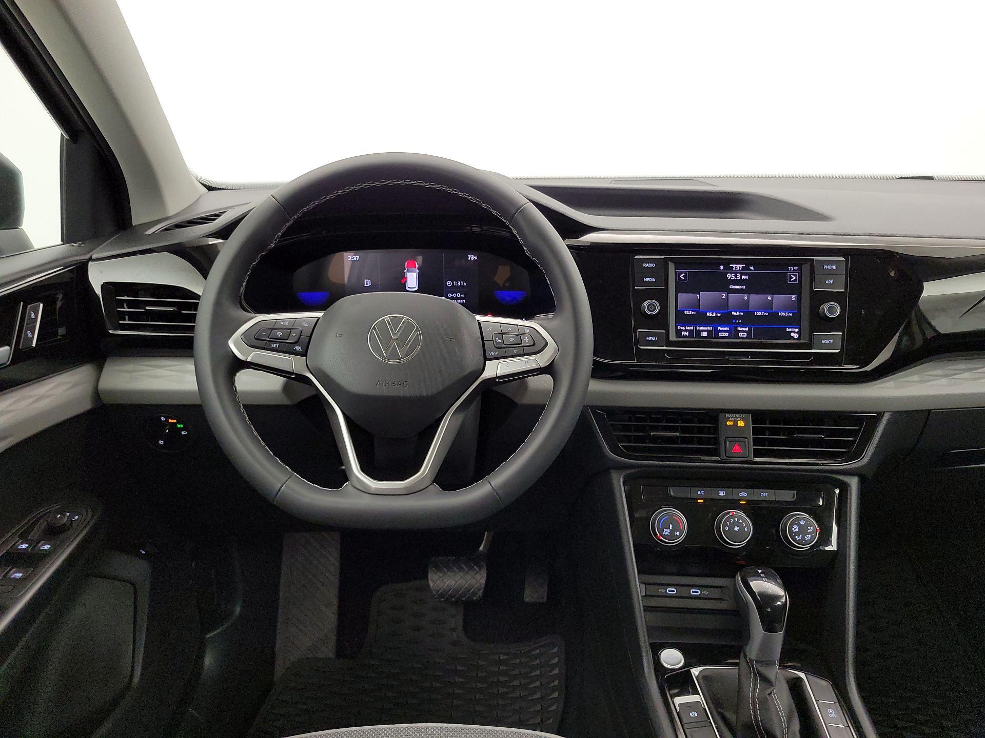 Thumbnail: 2024 Volkswagen Taos - 10