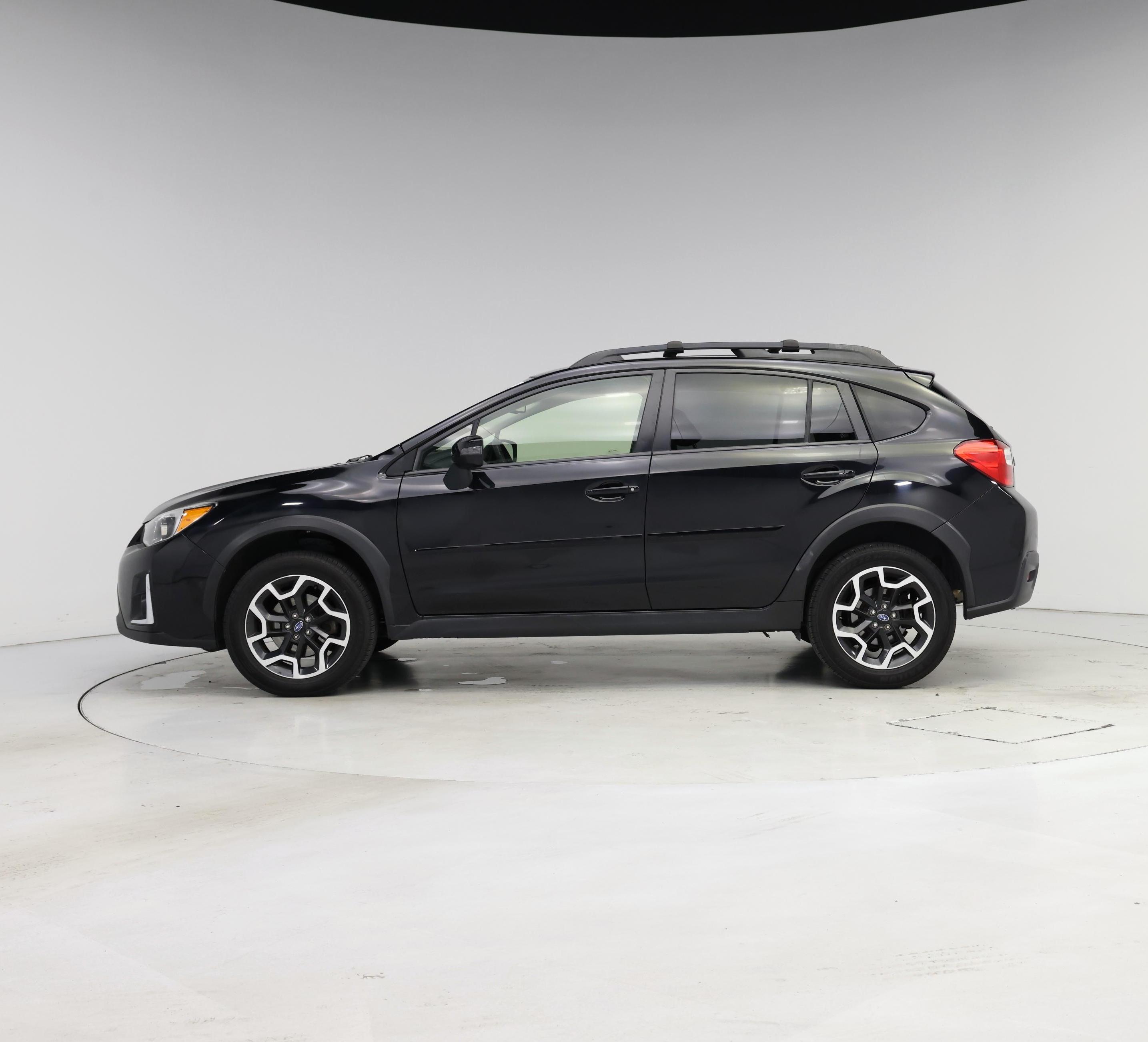 Thumbnail: 2016 Subaru XV Crosstrek - 3
