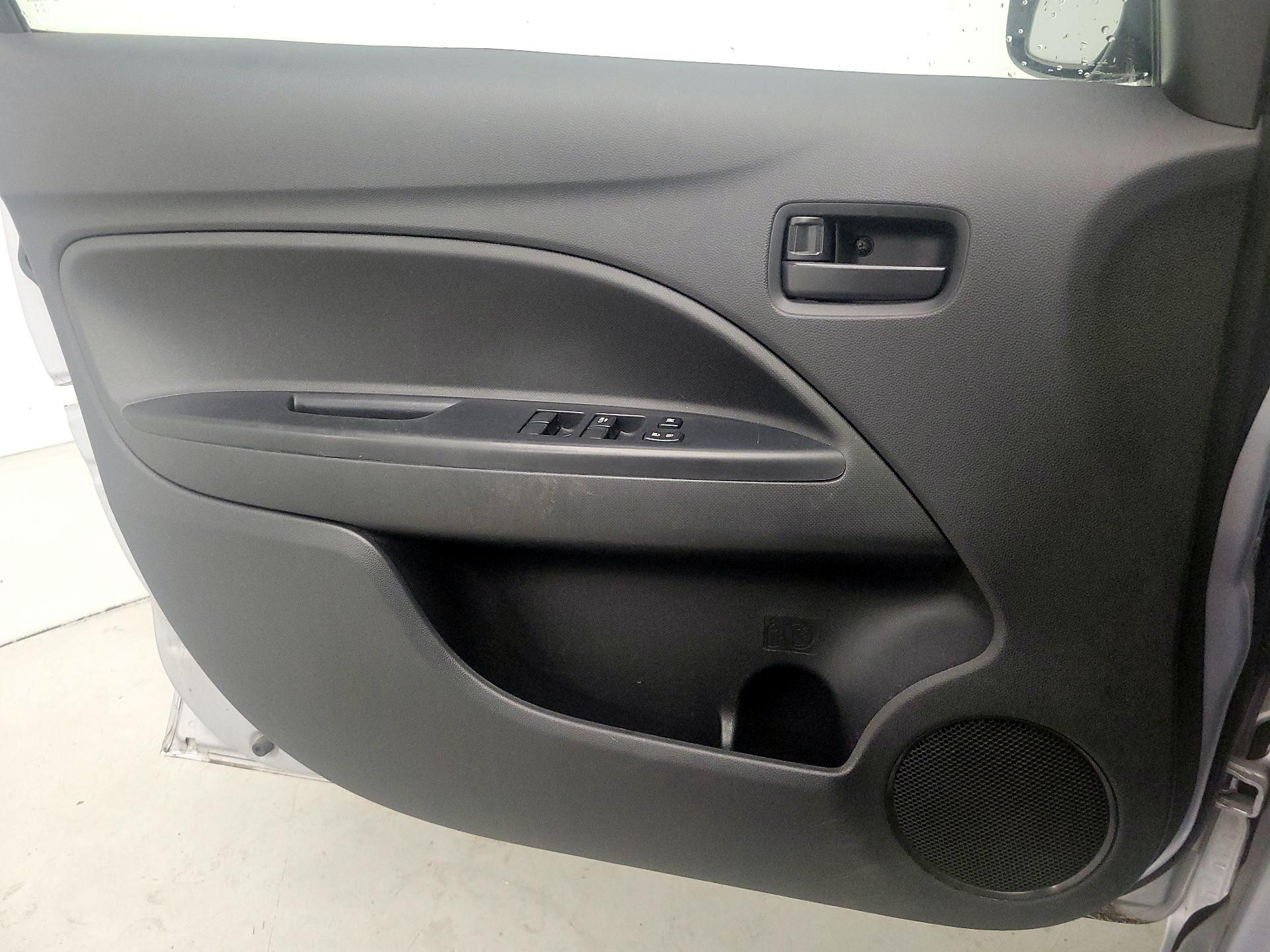 Thumbnail: 2017 Mitsubishi Mirage G4 - 12