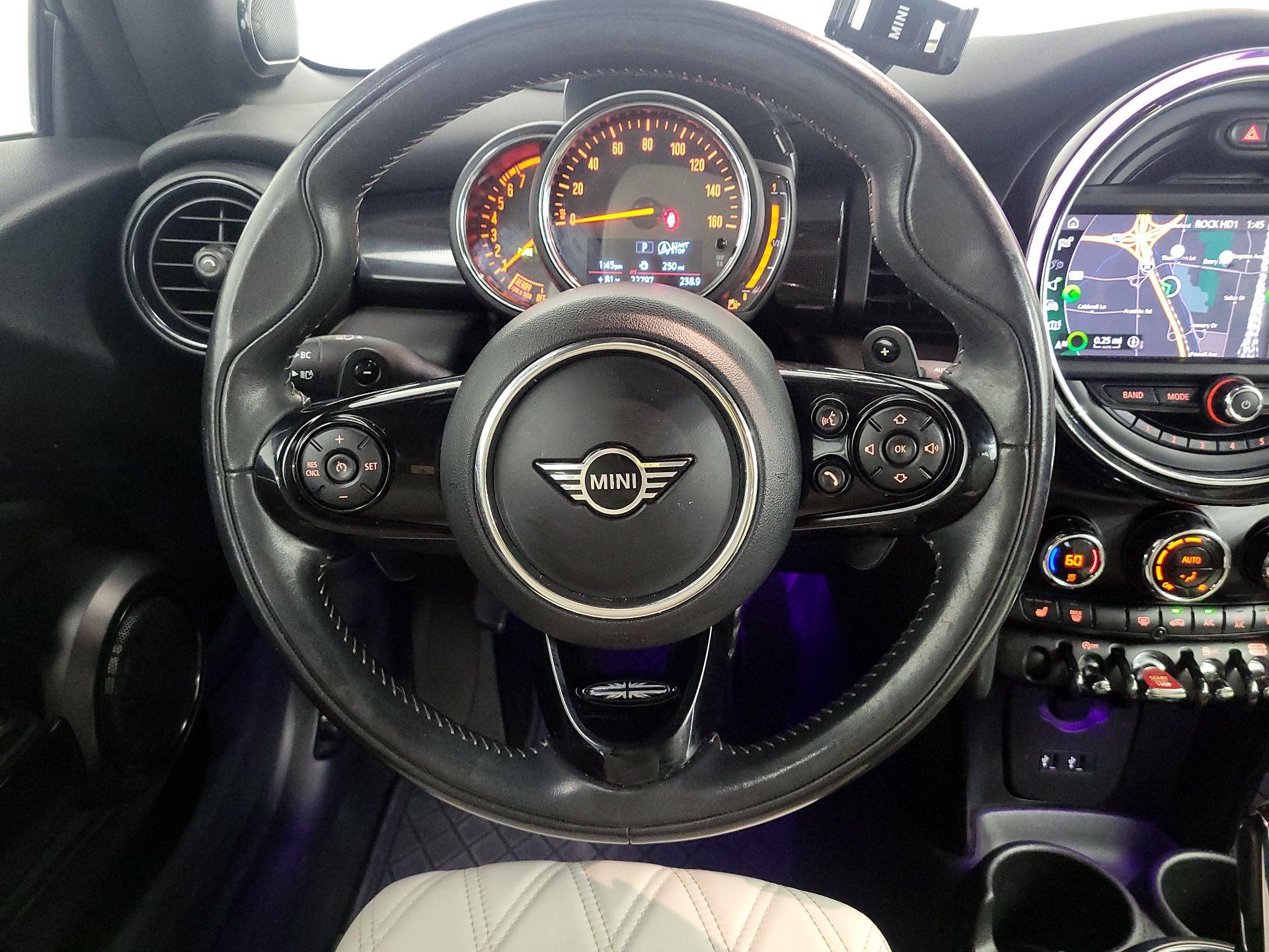 Thumbnail: 2020 MINI Cooper - 10