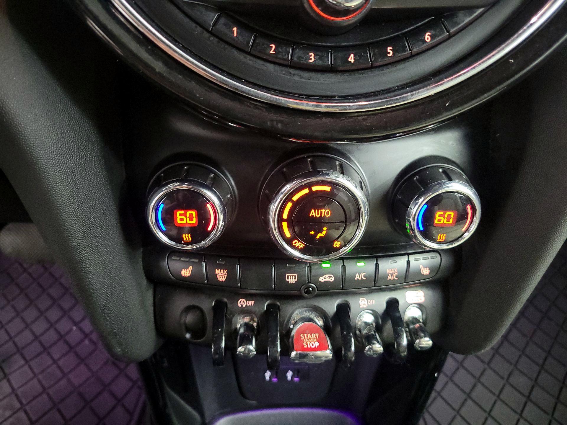 Thumbnail: 2020 MINI Cooper - 17