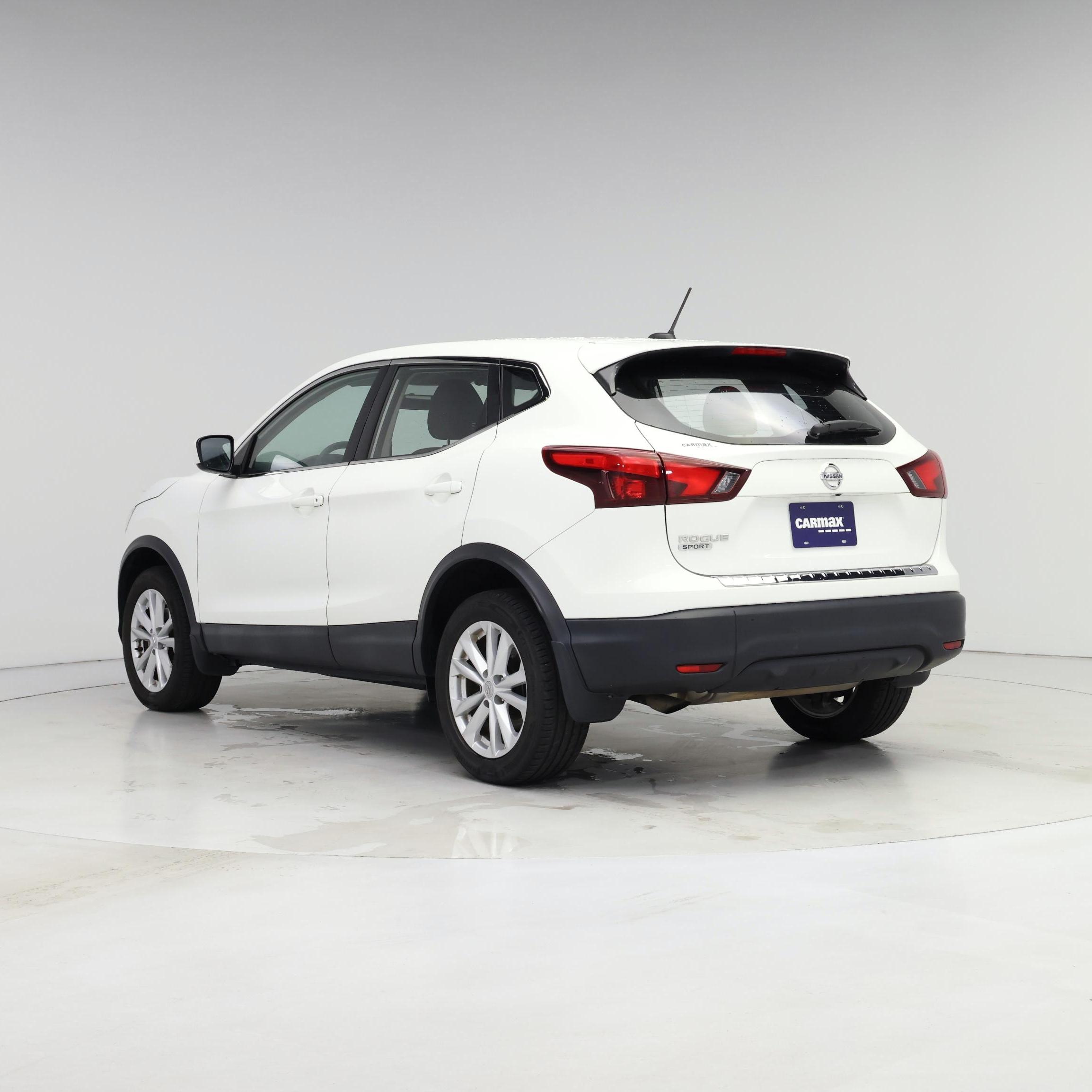 Thumbnail: 2018 Nissan Rogue Sport - 2