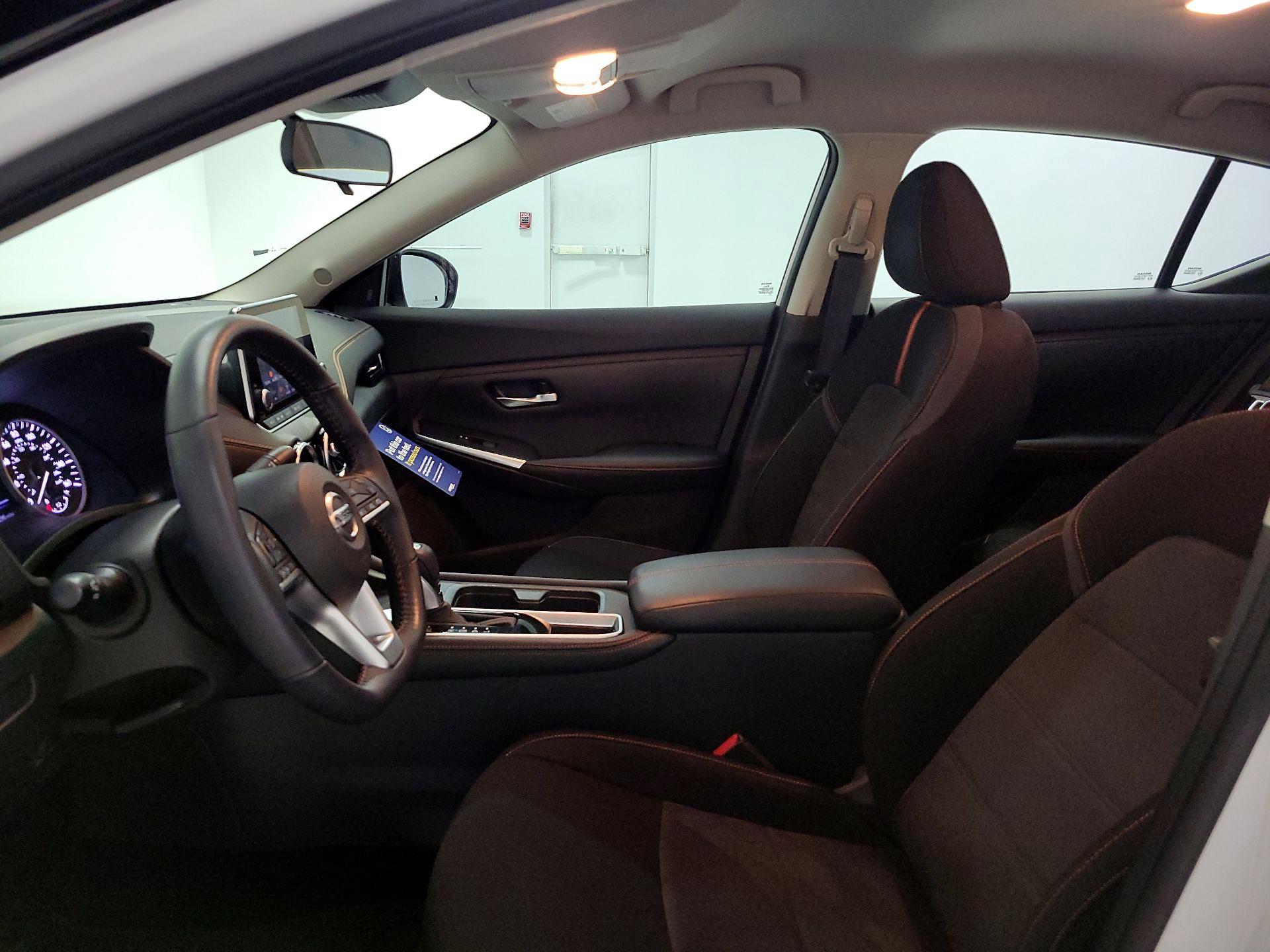 Thumbnail: 2021 Nissan Sentra - 11