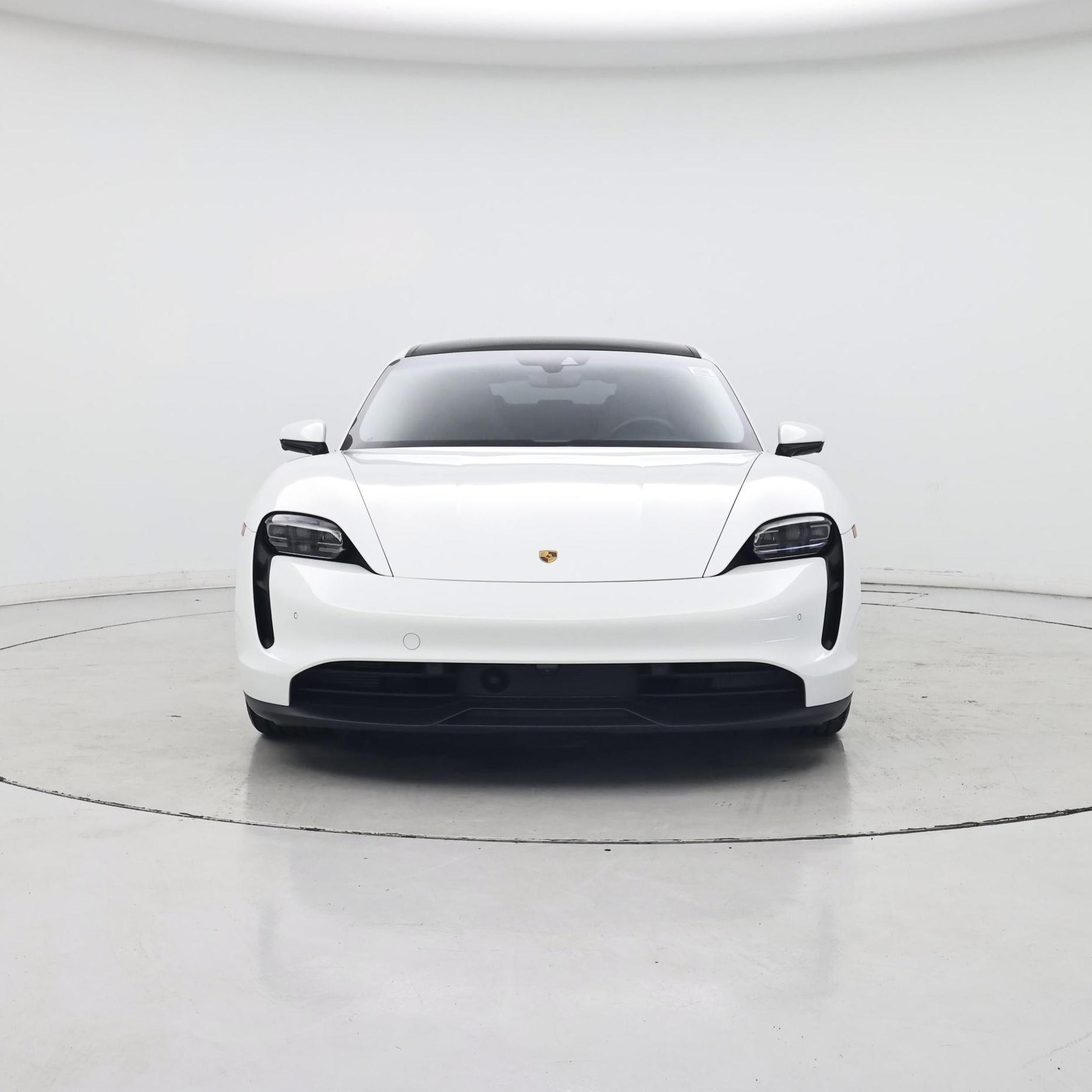 Thumbnail: 2023 Porsche Taycan - 5
