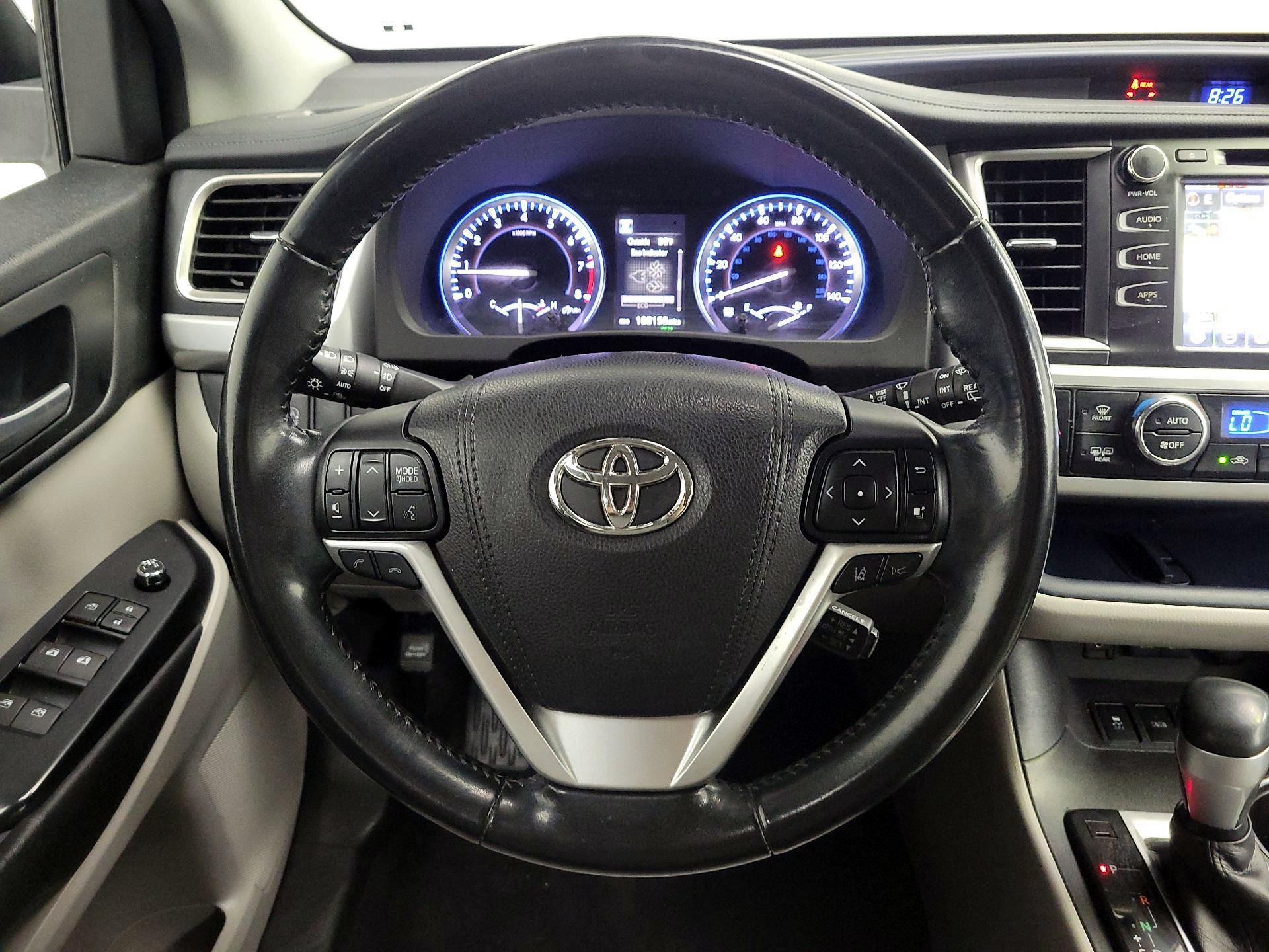 Thumbnail: 2017 Toyota Highlander - 10