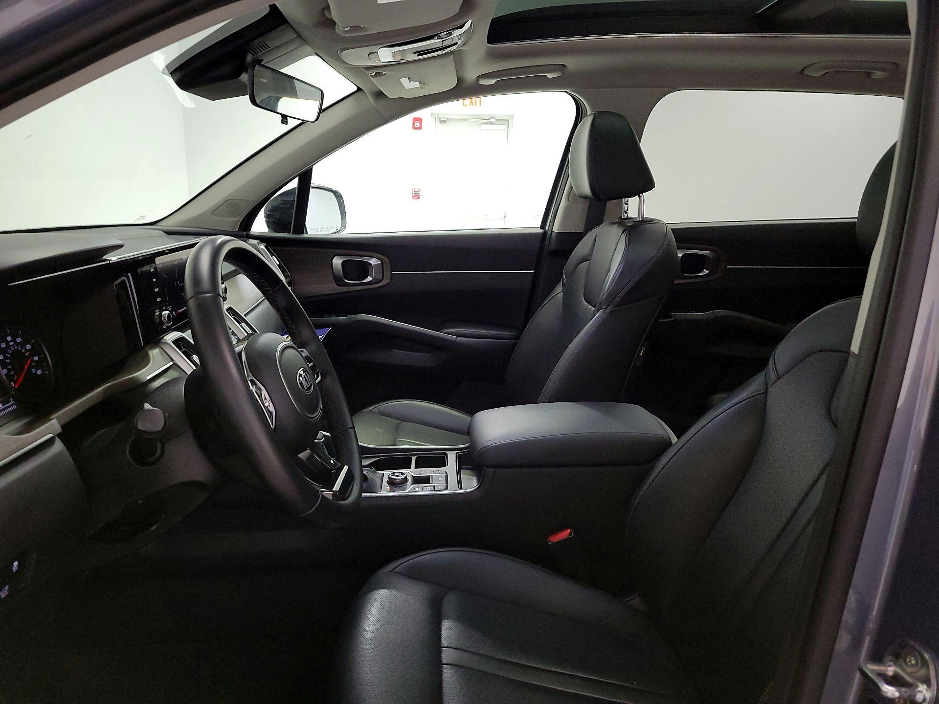 Thumbnail: 2021 Kia Sorento - 11