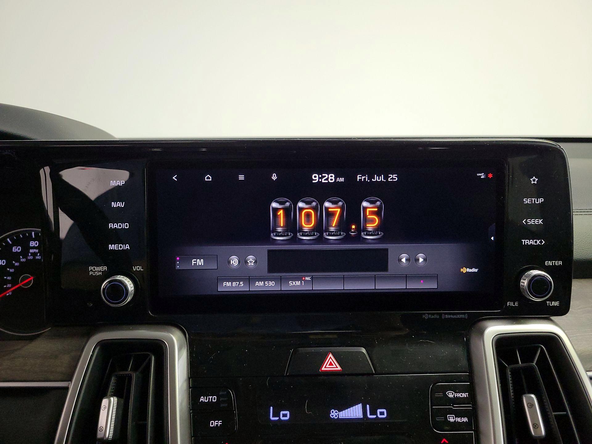 Thumbnail: 2021 Kia Sorento - 16