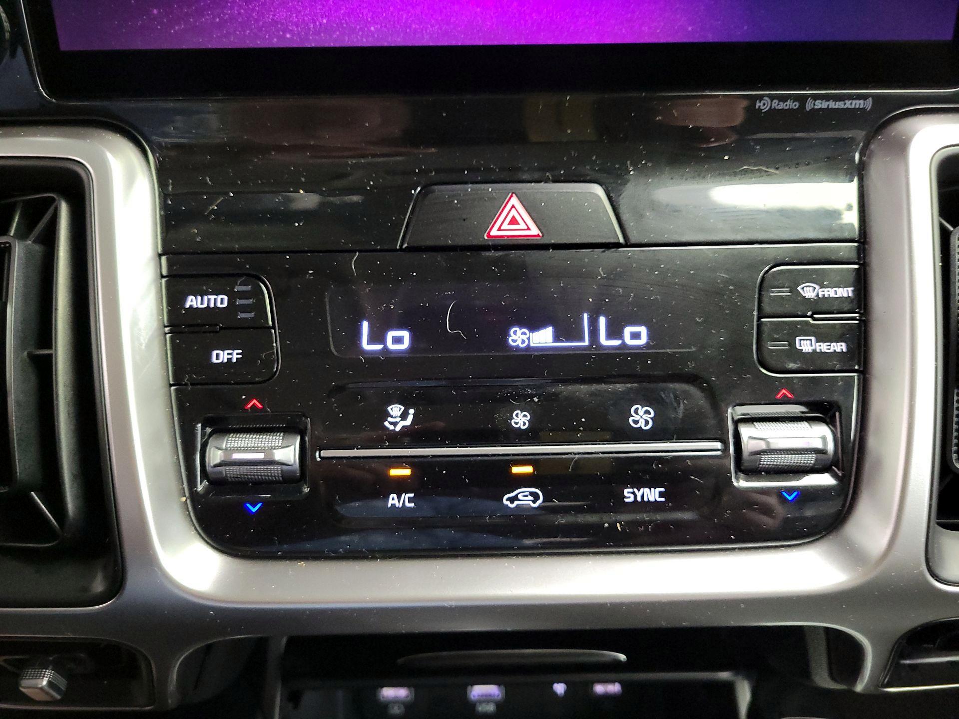 Thumbnail: 2021 Kia Sorento - 17