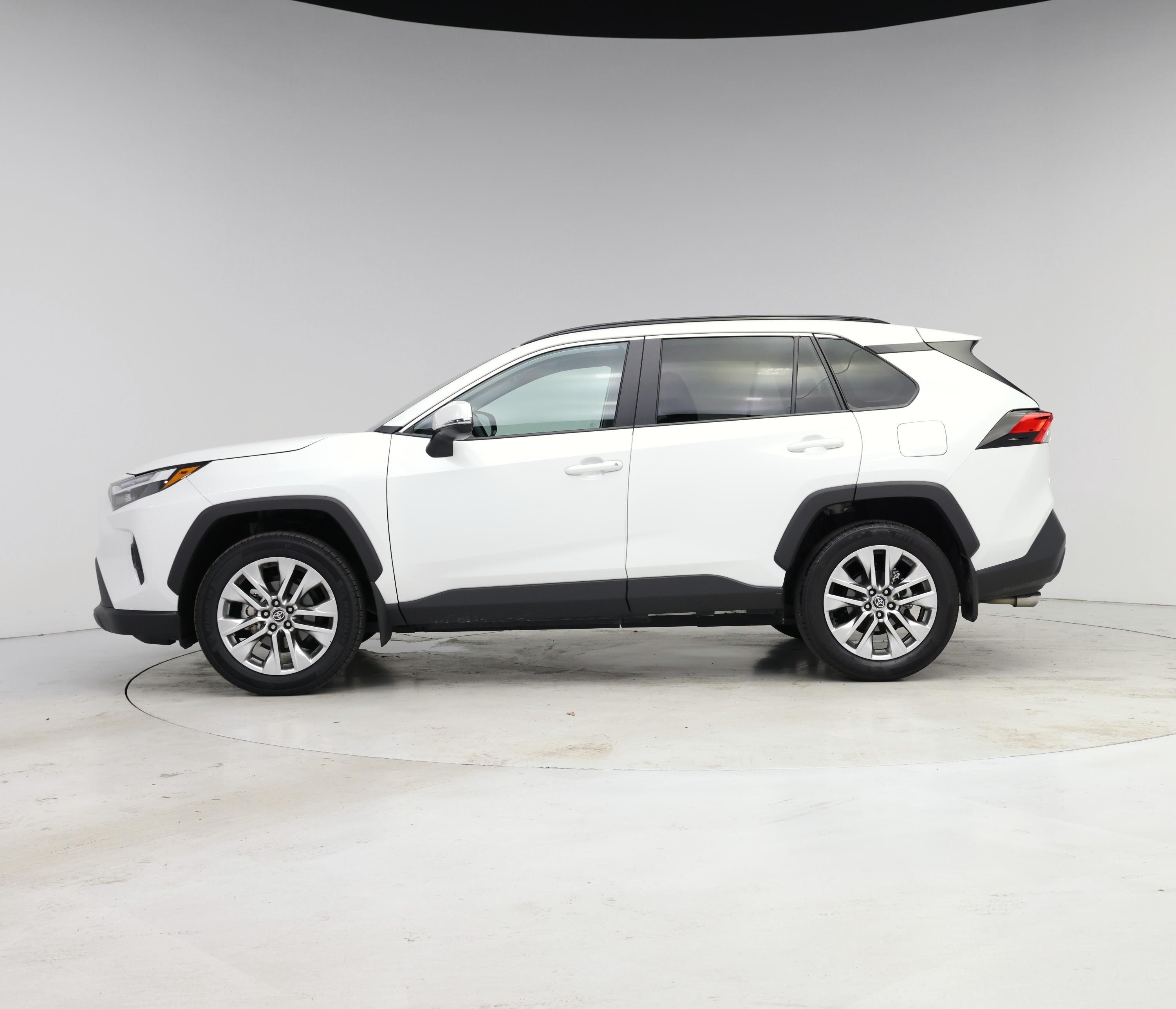 Thumbnail: 2025 Toyota RAV4 - 3