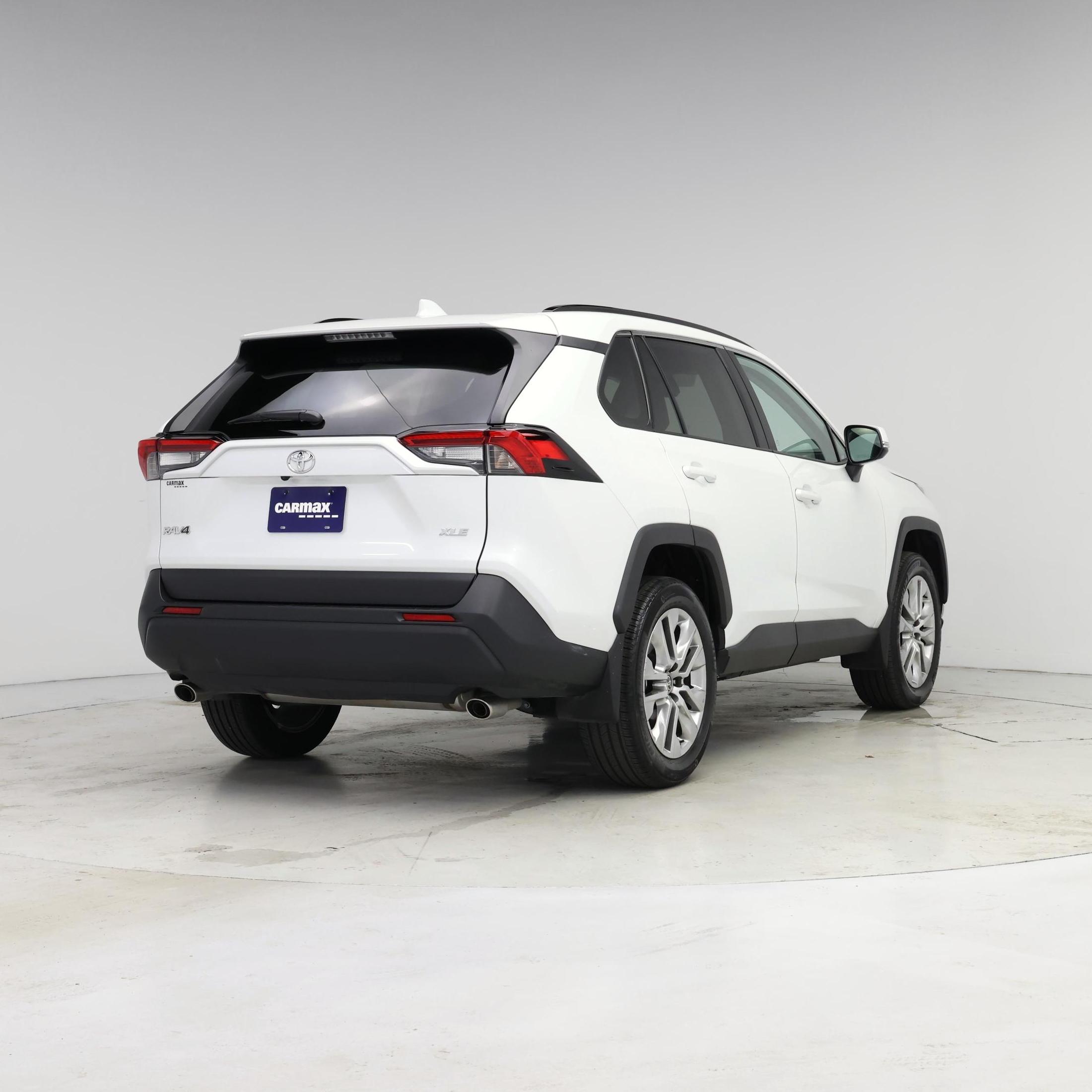 Thumbnail: 2025 Toyota RAV4 - 8