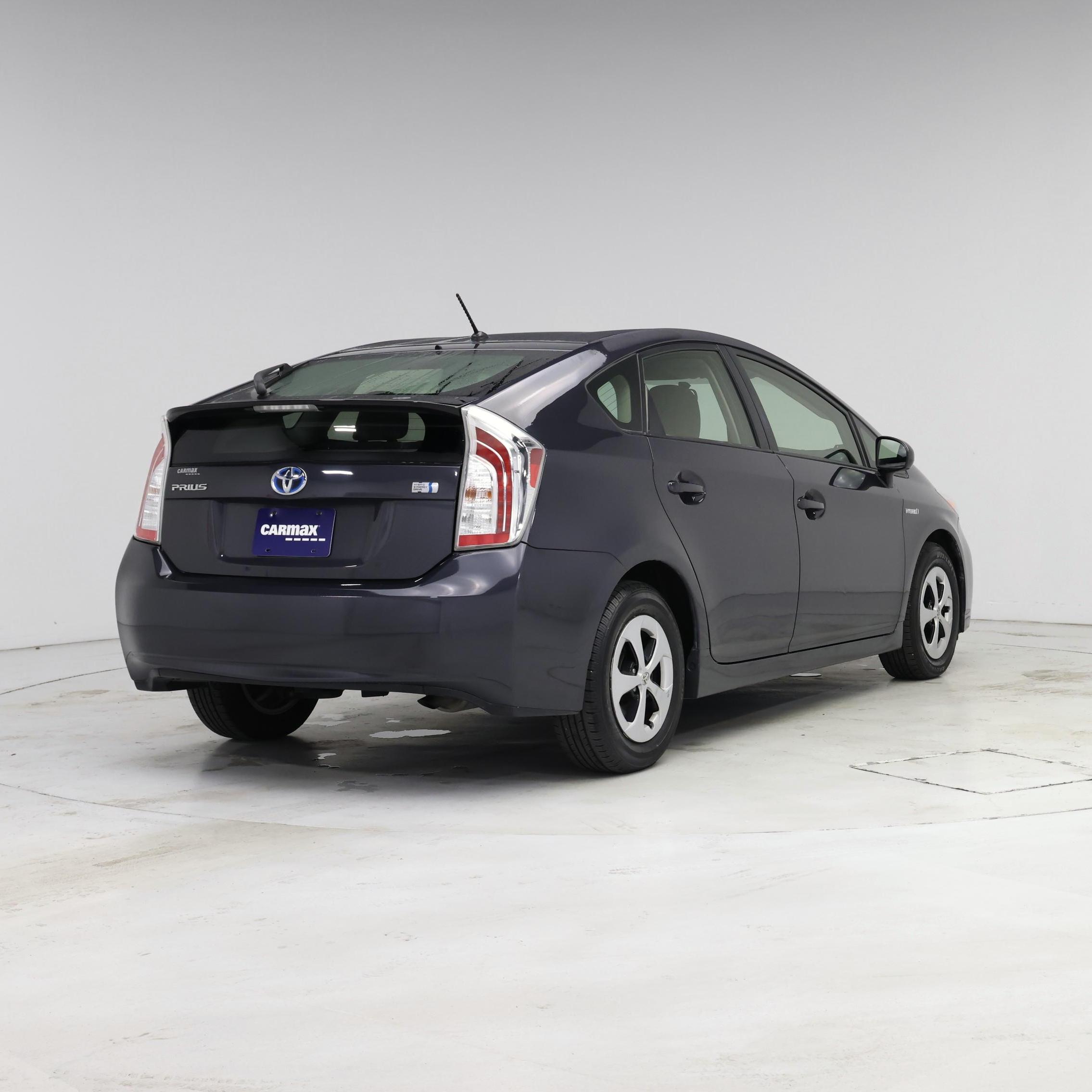 Thumbnail: 2014 Toyota Prius - 8