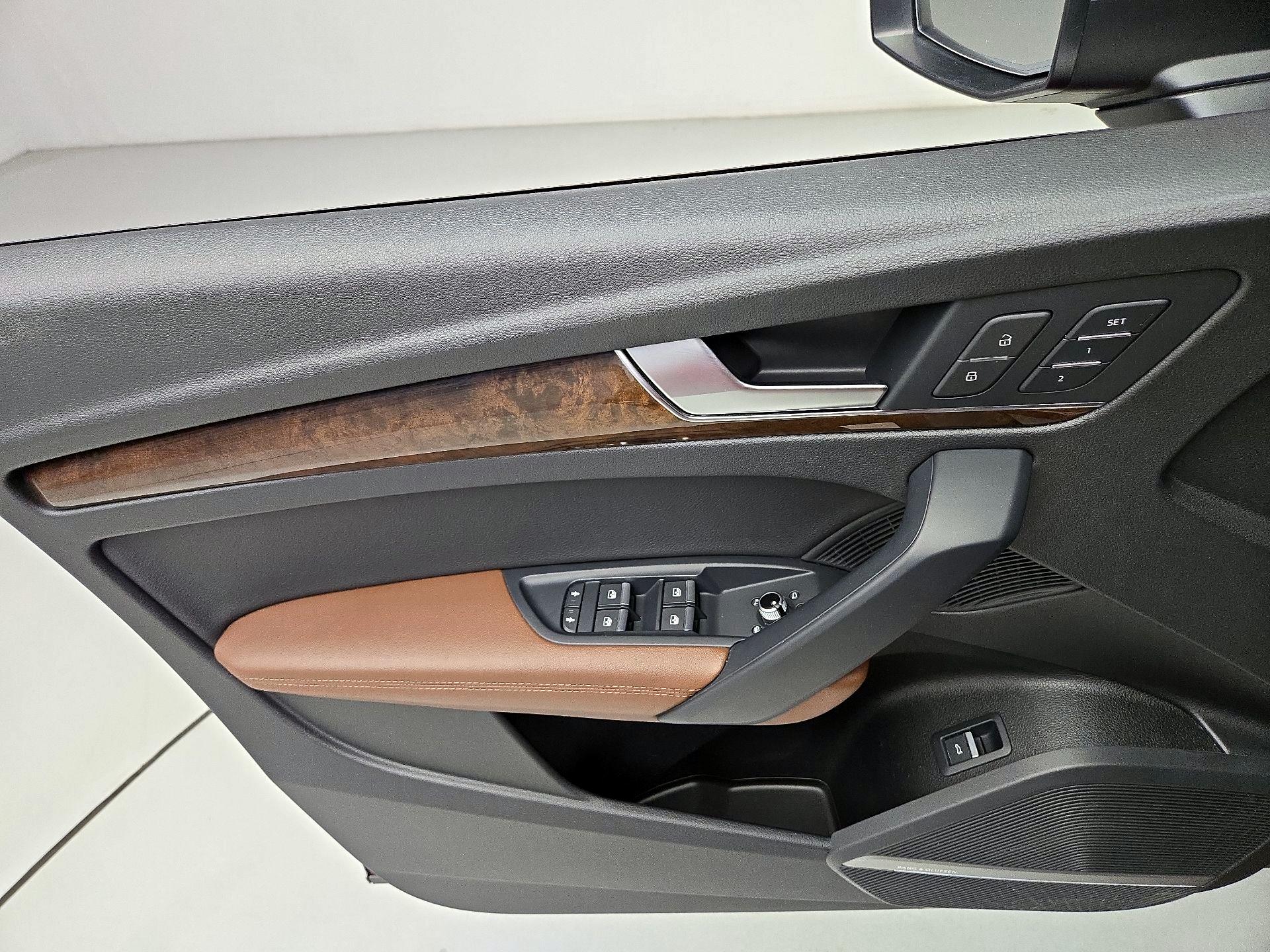 Thumbnail: 2019 Audi Q5 - 12