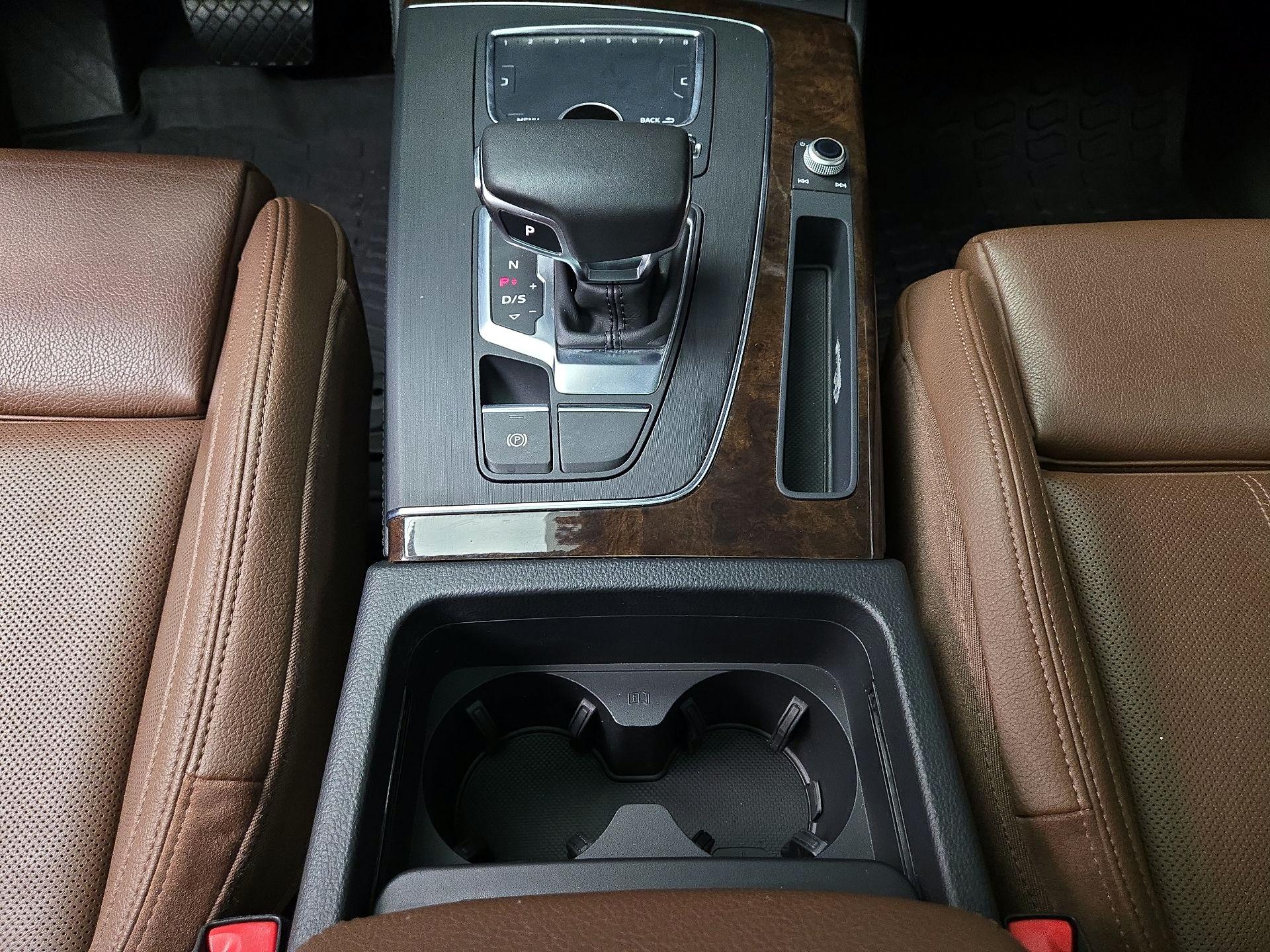 Thumbnail: 2019 Audi Q5 - 18