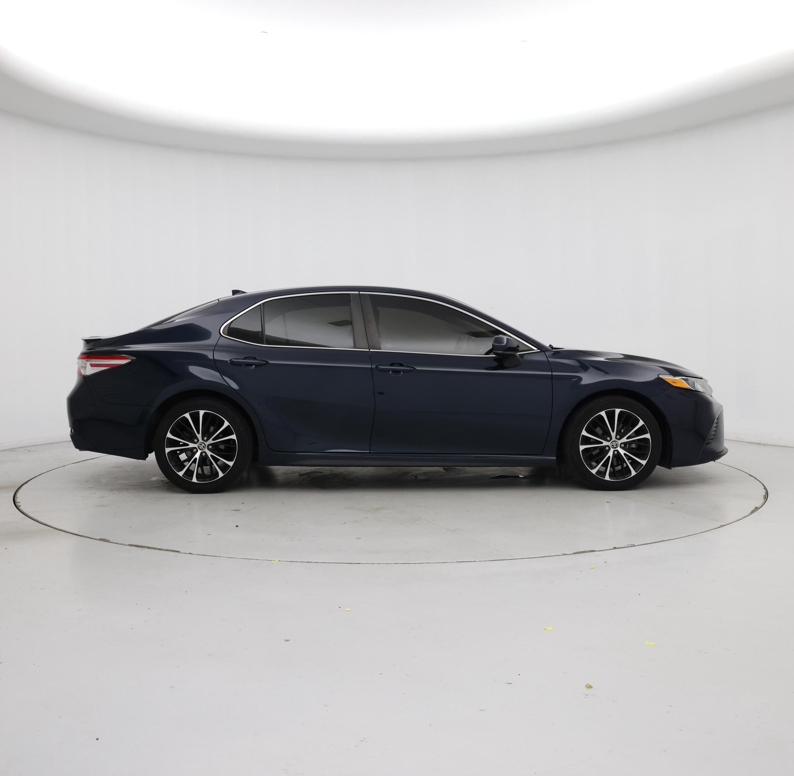 Thumbnail: 2020 Toyota Camry - 7