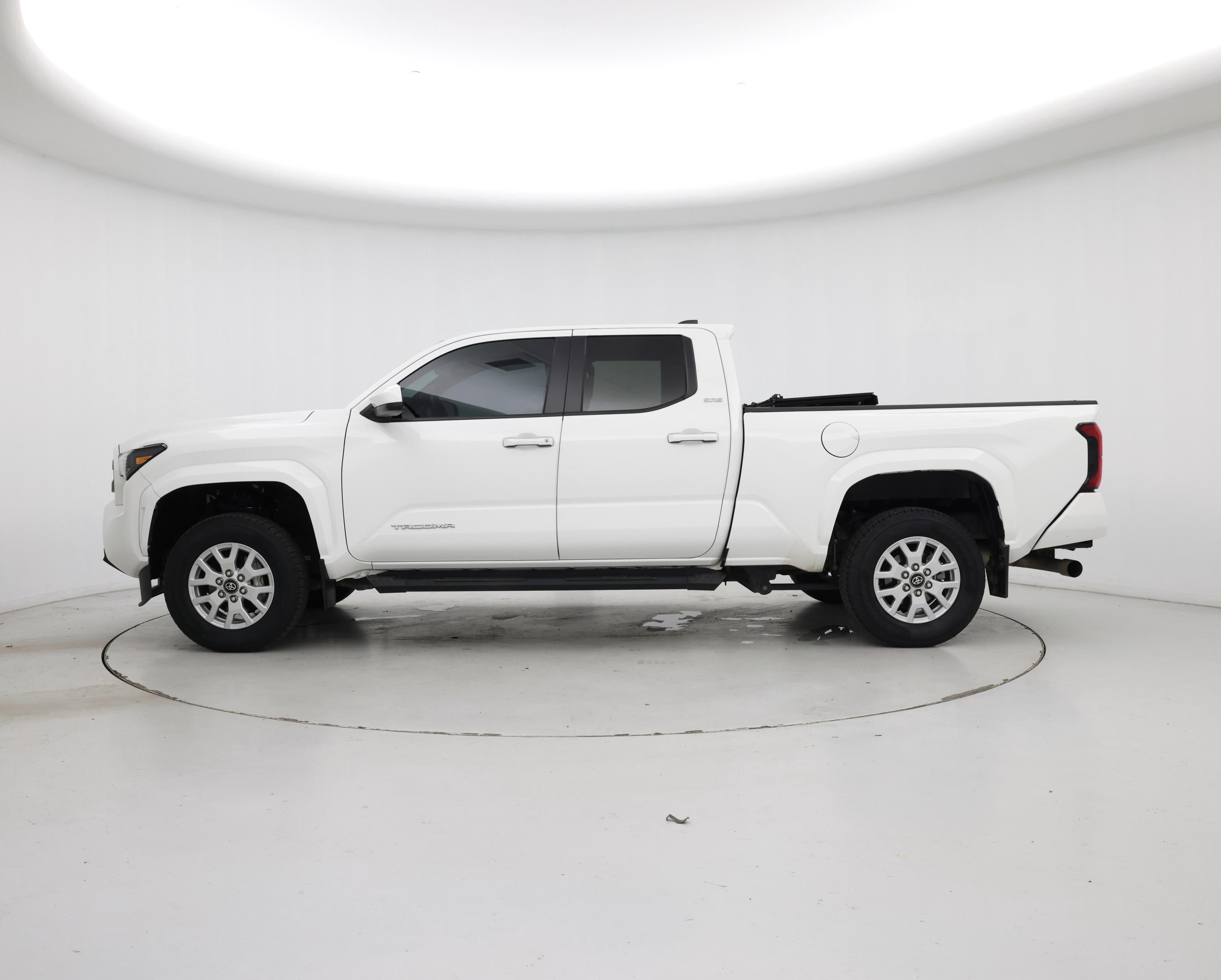 Thumbnail: 2024 Toyota Tacoma - 3