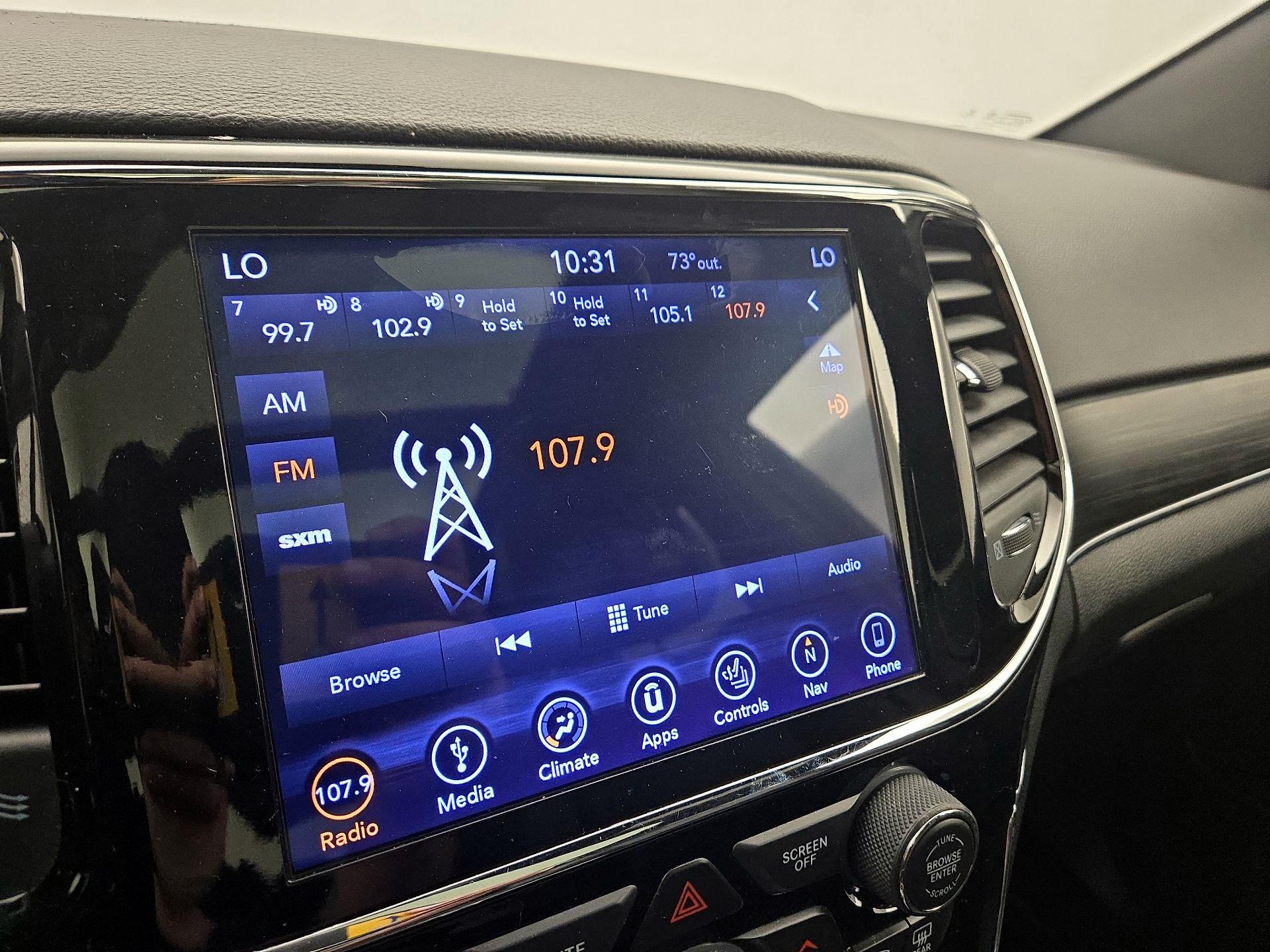 Thumbnail: 2019 Jeep Grand Cherokee - 16