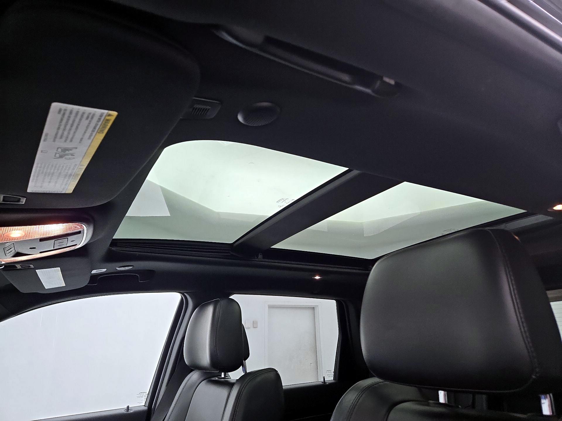Thumbnail: 2019 Jeep Grand Cherokee - 20
