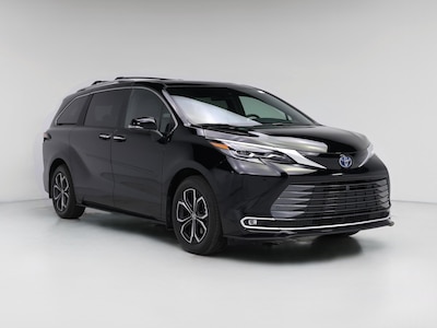 Black 2025 Toyota Sienna Platinum