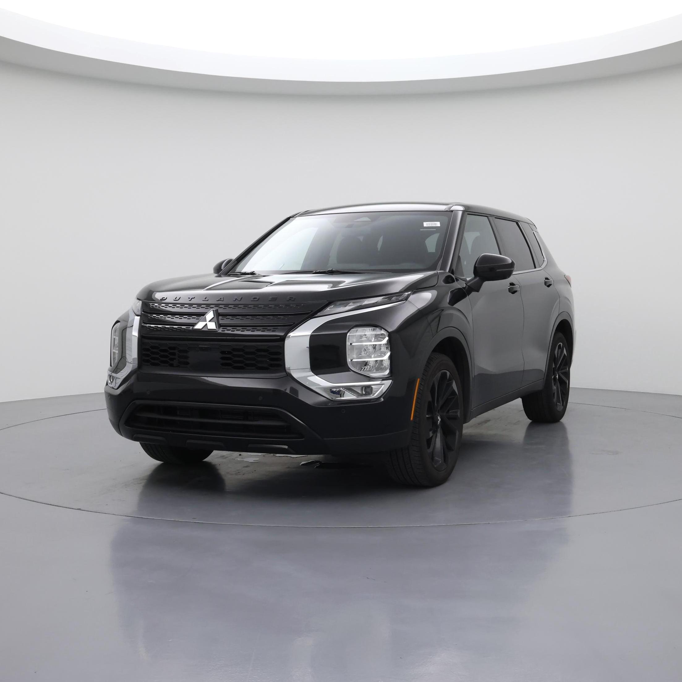 Thumbnail: 2024 Mitsubishi Outlander - 4