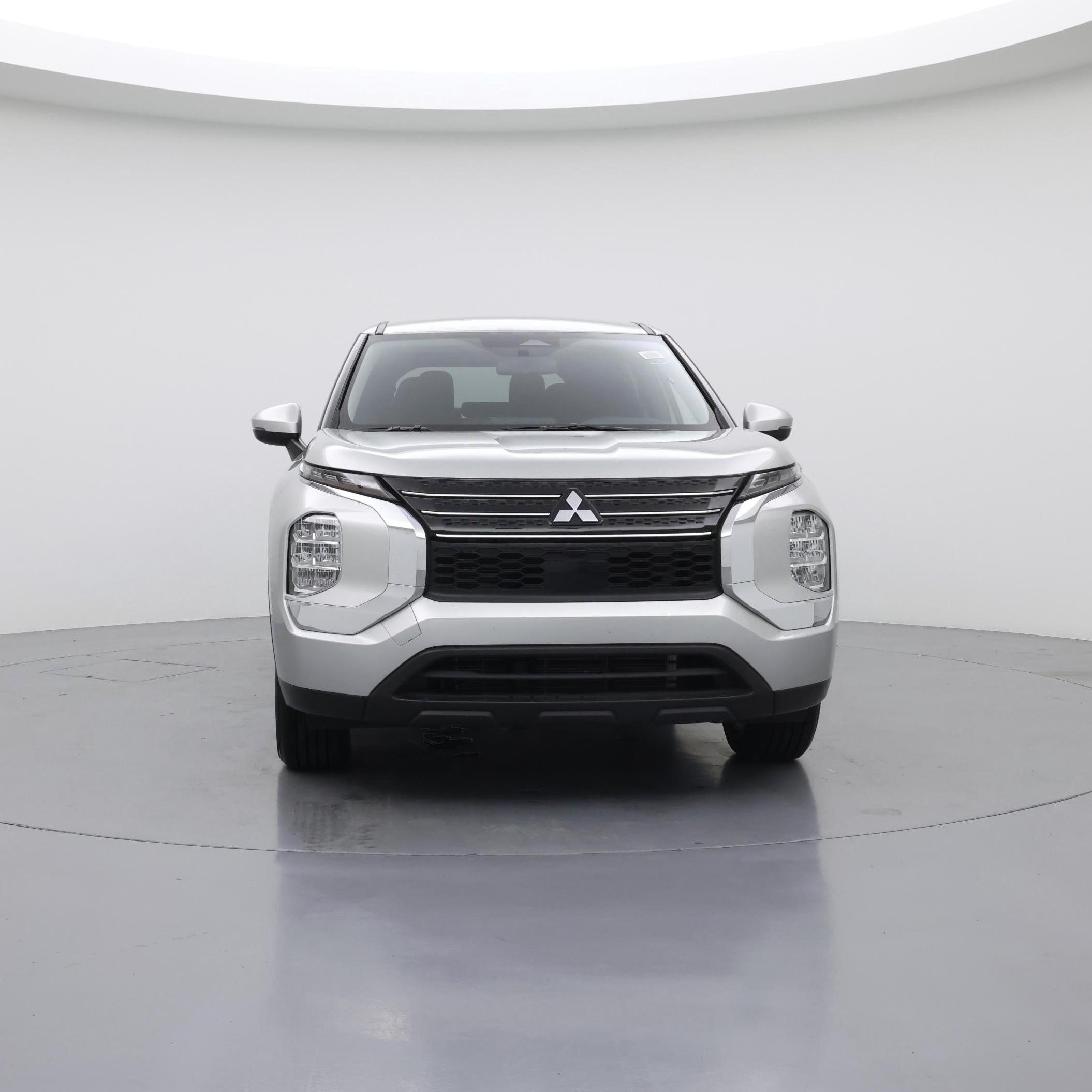 Thumbnail: 2024 Mitsubishi Outlander - 5