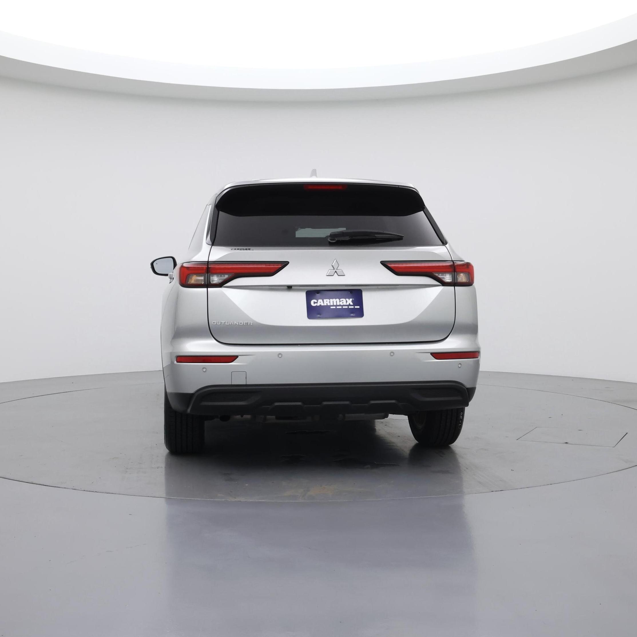 Thumbnail: 2024 Mitsubishi Outlander - 6