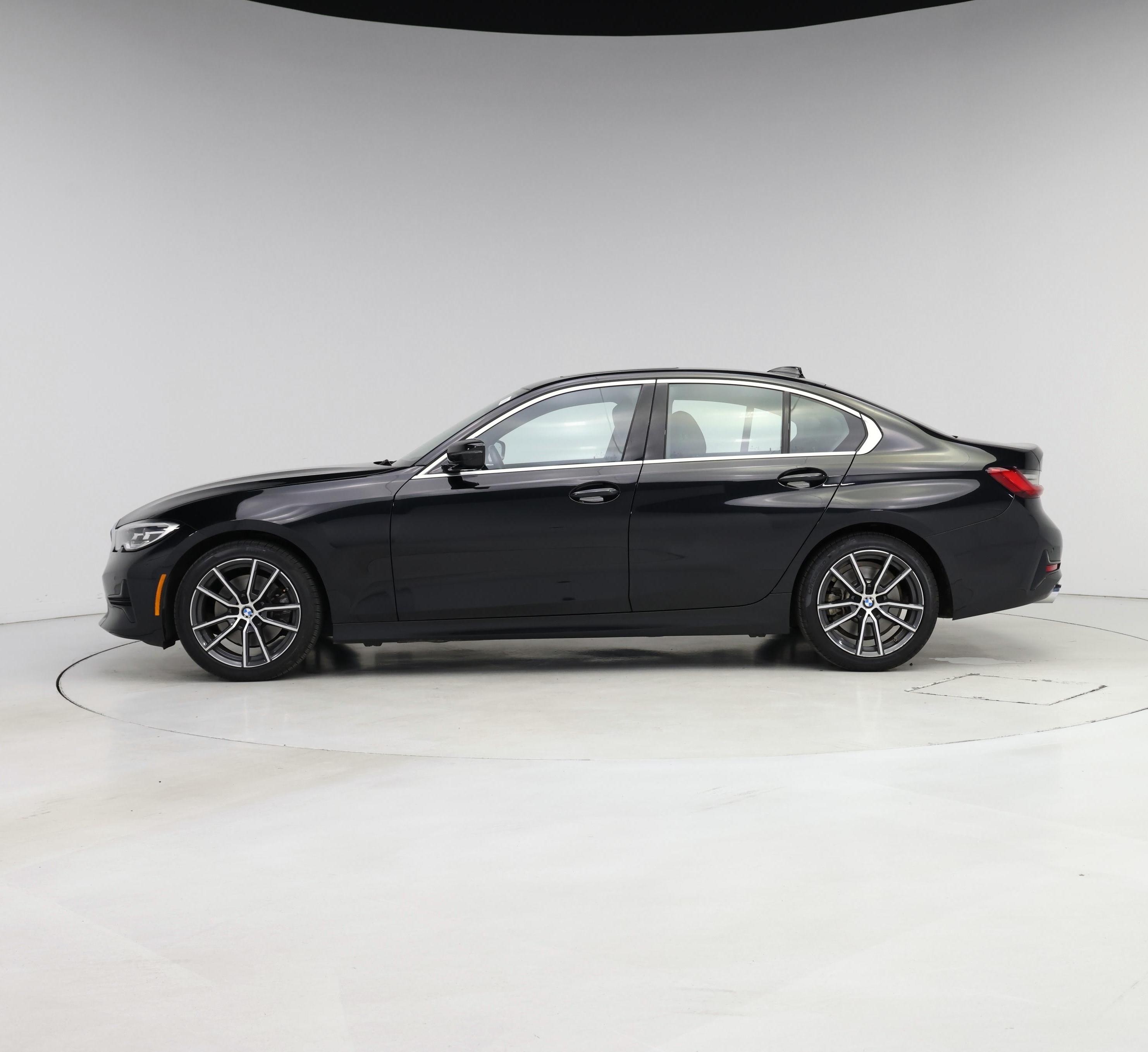 Thumbnail: 2019 BMW 3 Series - 3