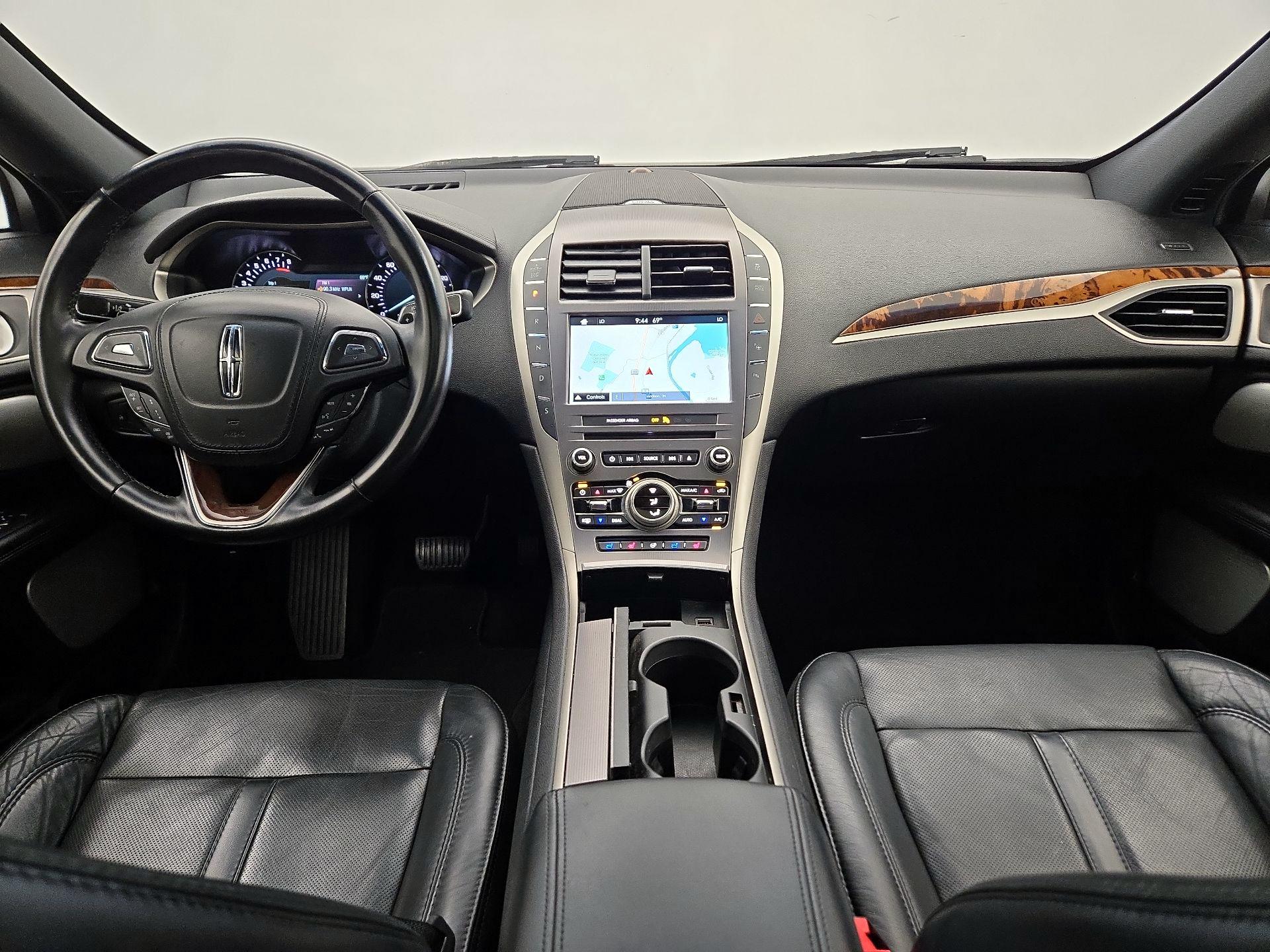 Thumbnail: 2017 Lincoln MKZ - 9